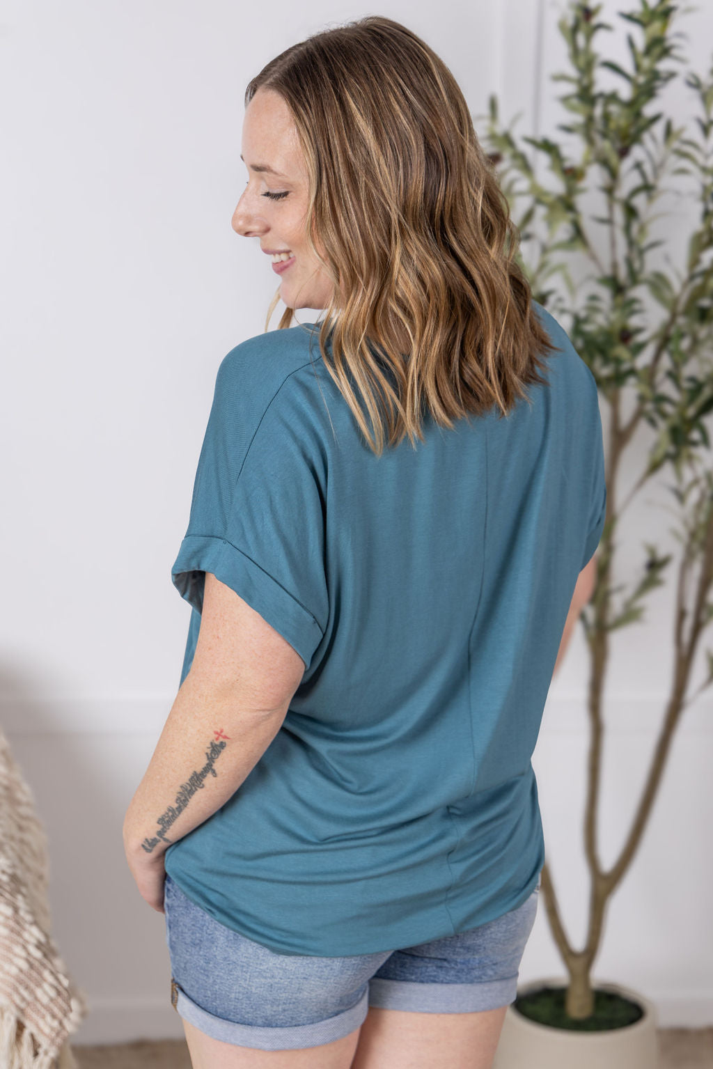 Michelle Mae Sierra Pocket Top - Light Teal