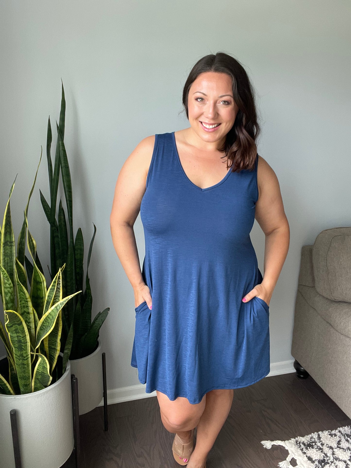 Sleeveless Dress With Pockets In Navy
