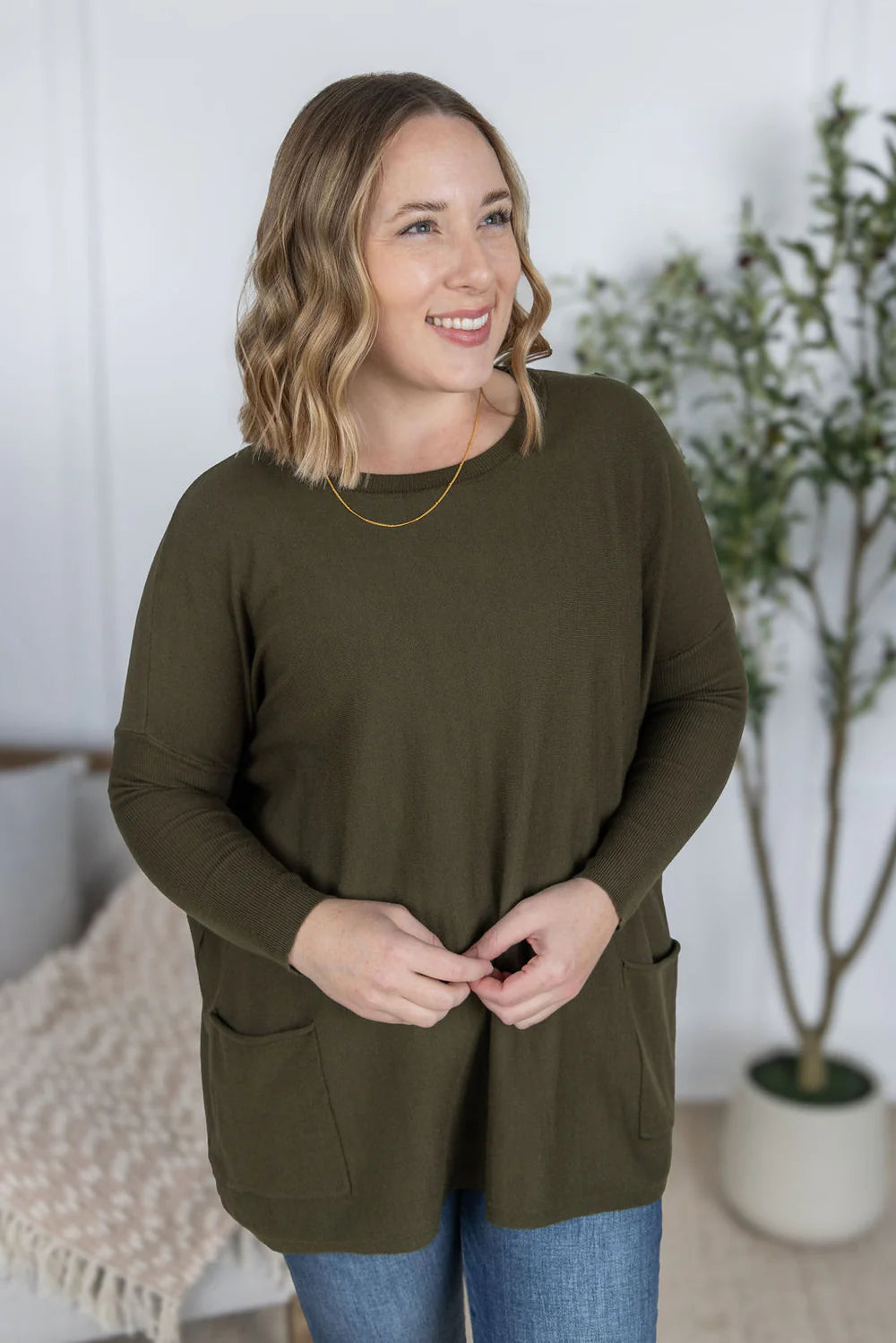 Michelle Mae Naomi Pocket Sweater - Olive