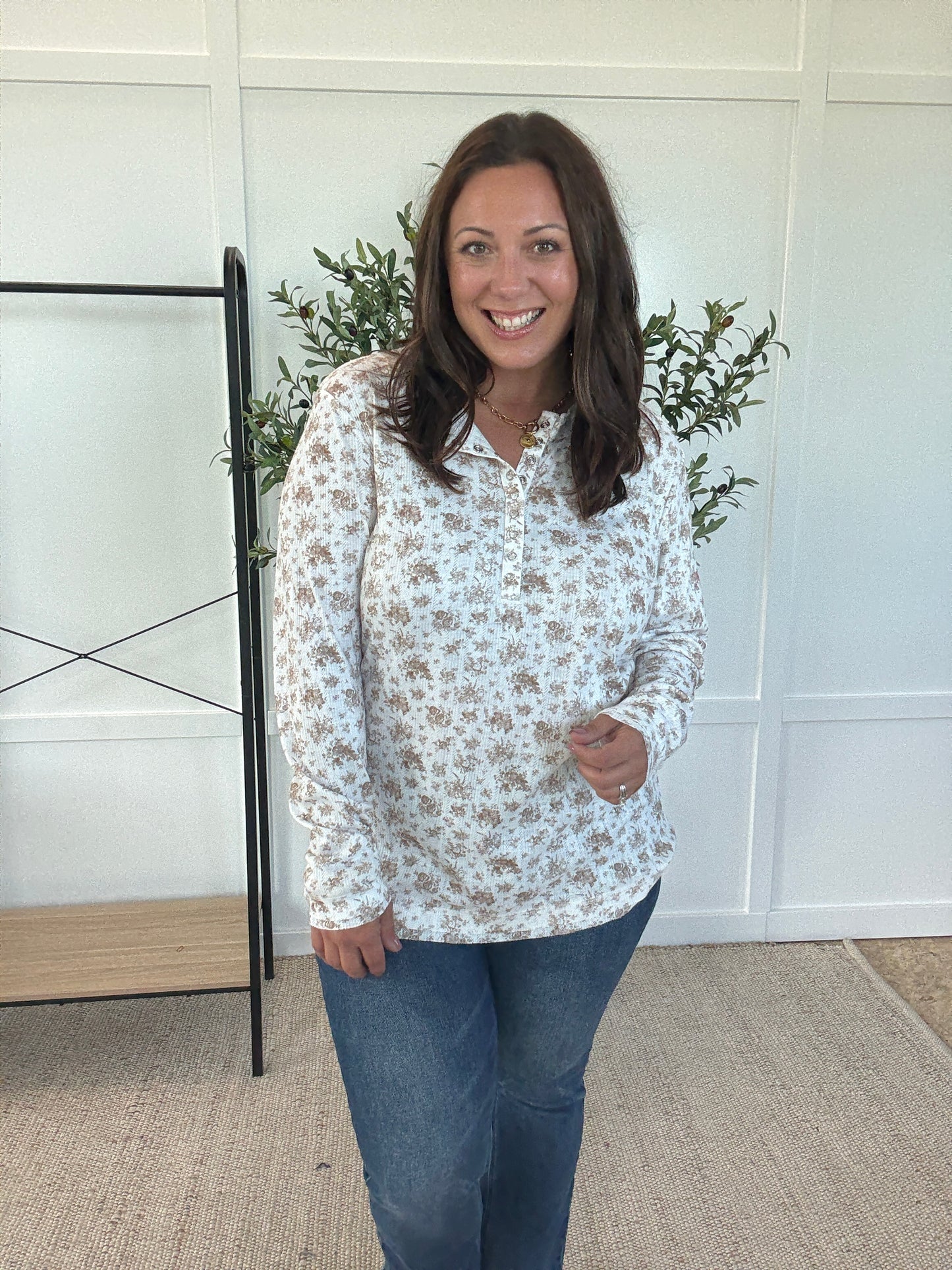 Michelle Mae Button Snap Henley Top - Tan Micro Floral