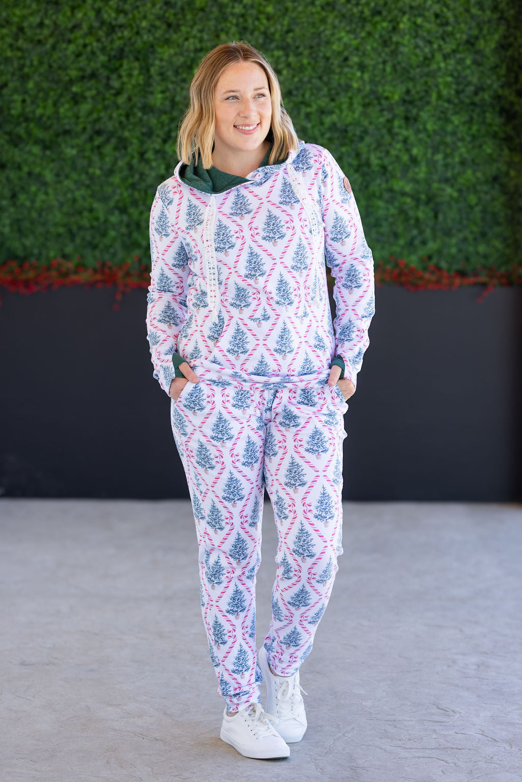 Michelle Mae Classic Joggers - Candy Cane Lane