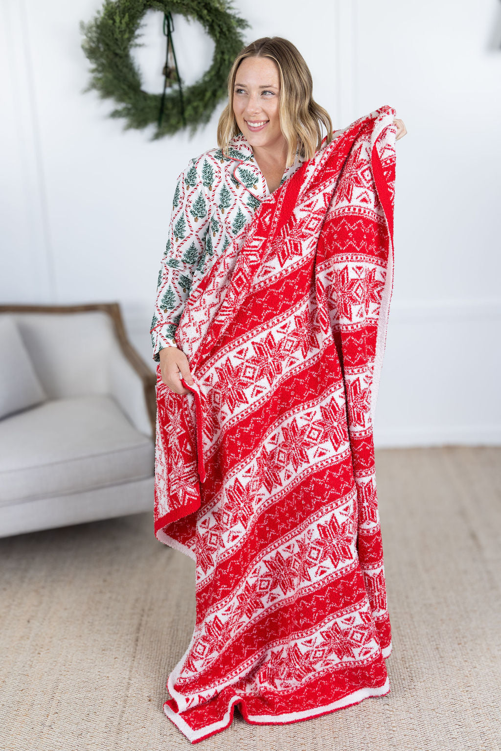 Michelle Mae Plush and Fuzzy Blanket - Red Holiday