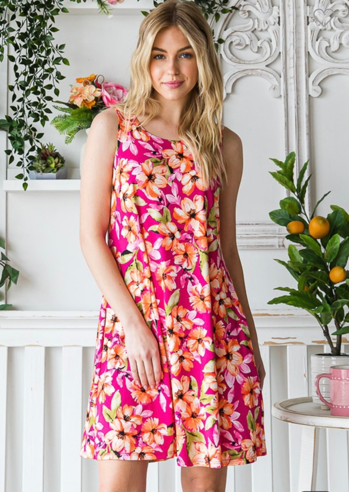 Sleeveless Dress With Pockets In Fuchsia Florals