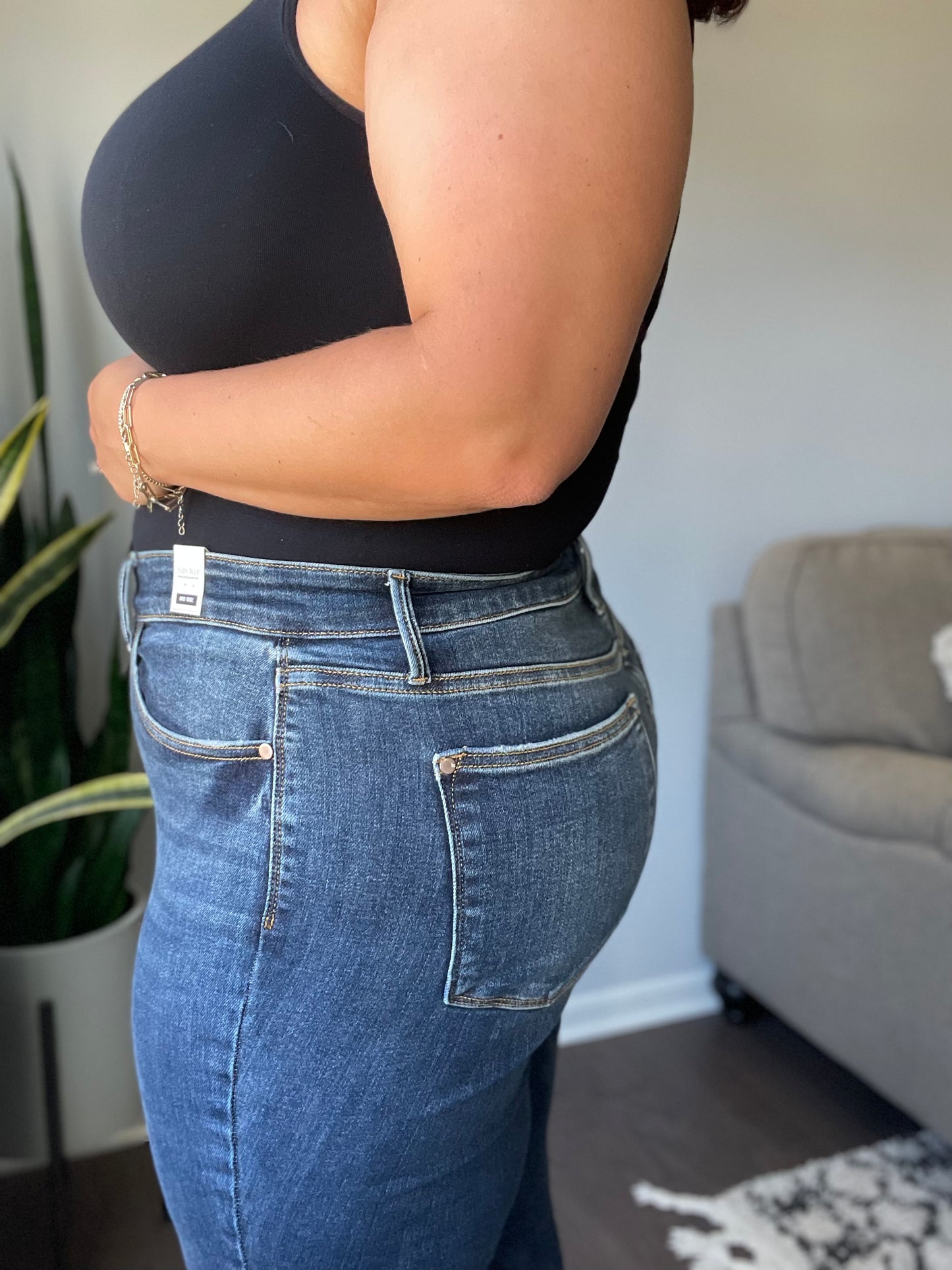 Lydia Mid Rise Vintage Raw Hem Skinny Jeans