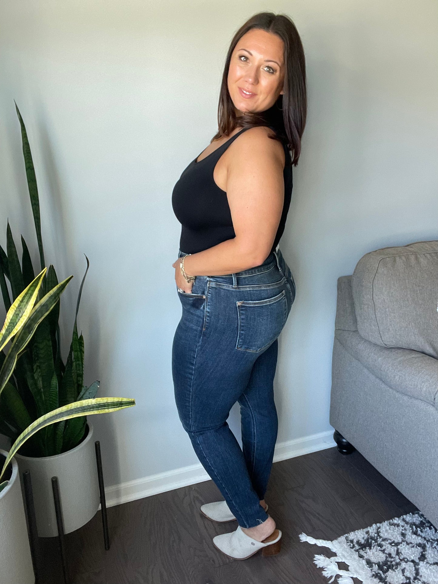 Lydia Mid Rise Vintage Raw Hem Skinny Jeans