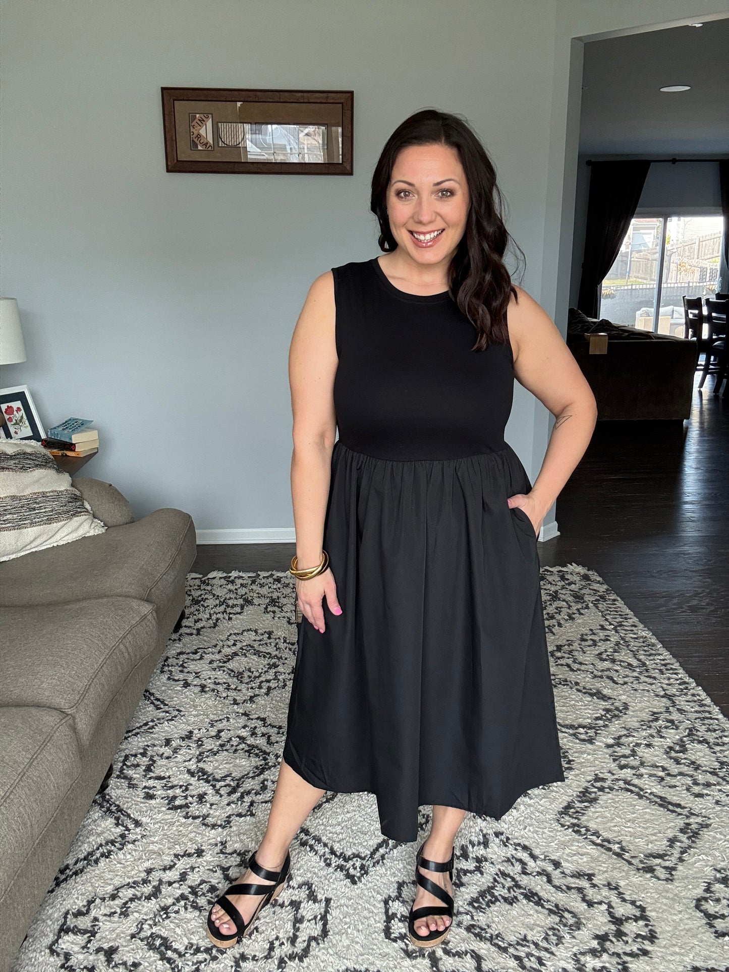 She + Sky Sleeveless Poplin Woven Midi Dress with Pockets in Black