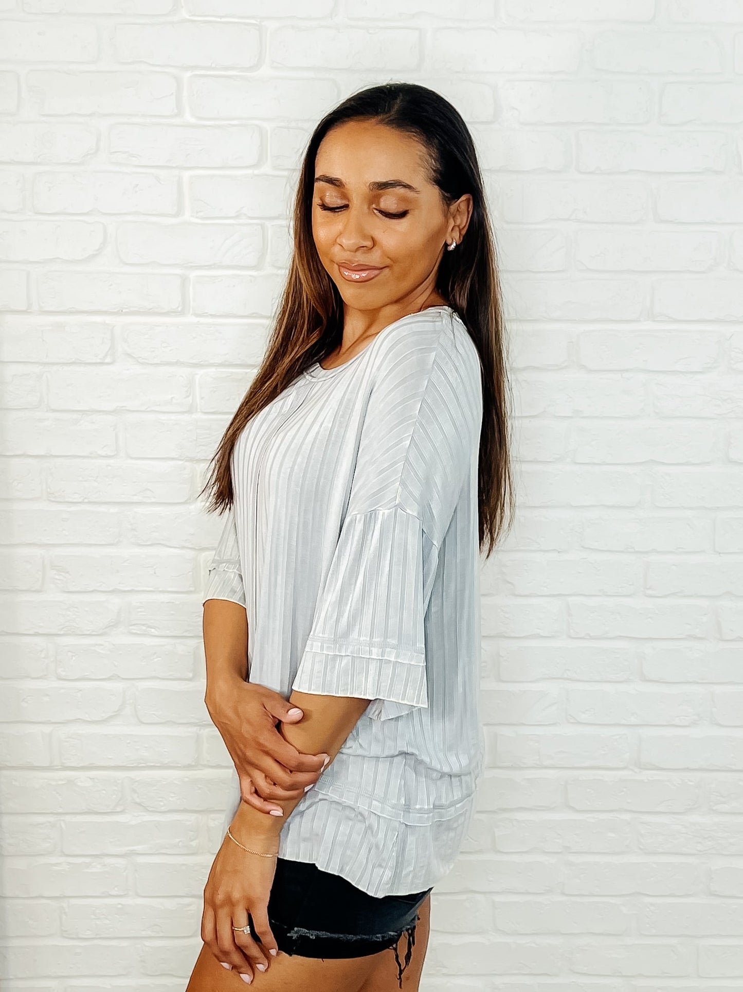 Loosely Speaking Oversized Basic Top in Light Grey
