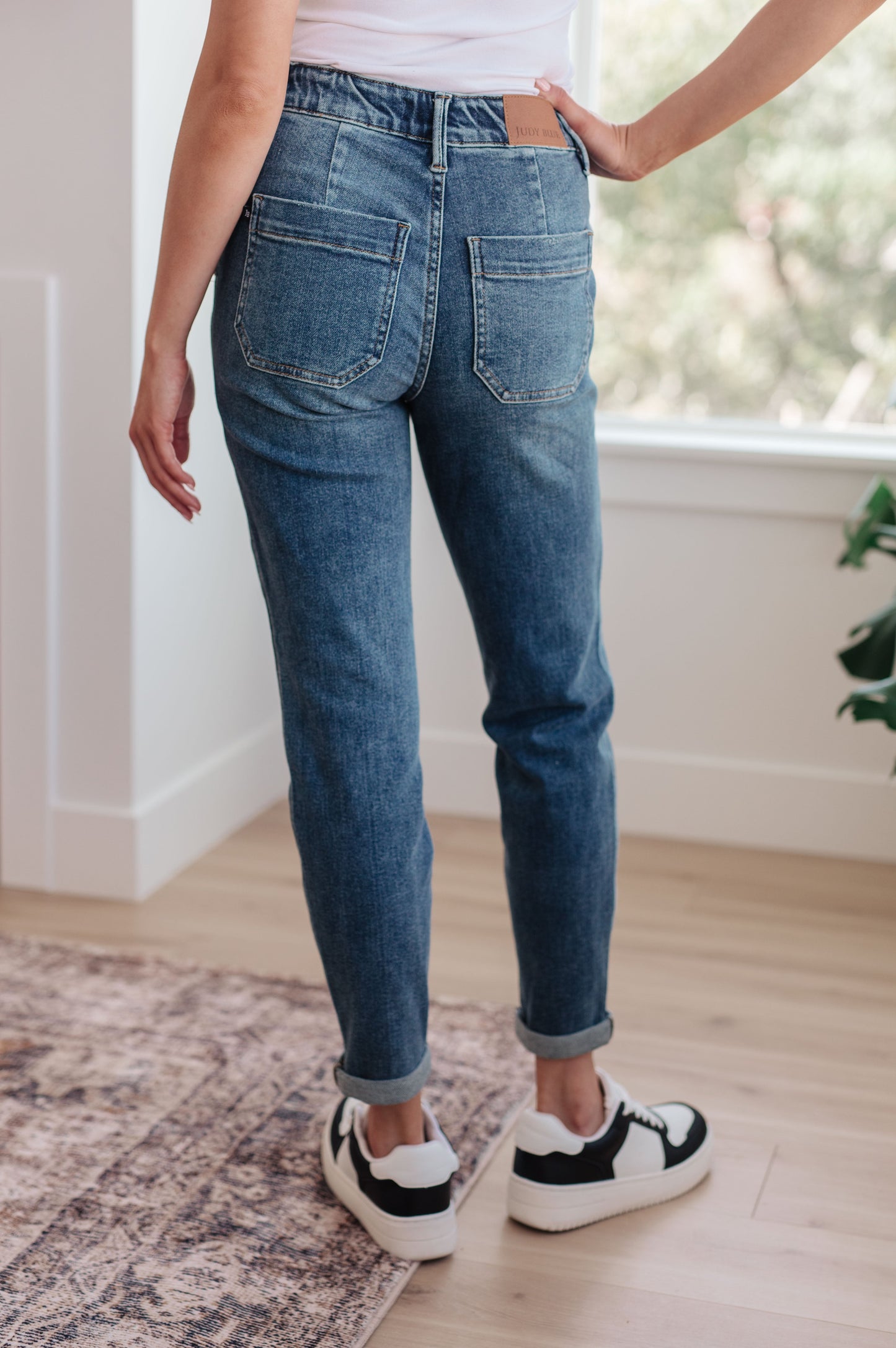 Payton 2.0 Pull On Denim Joggers in Medium Wash