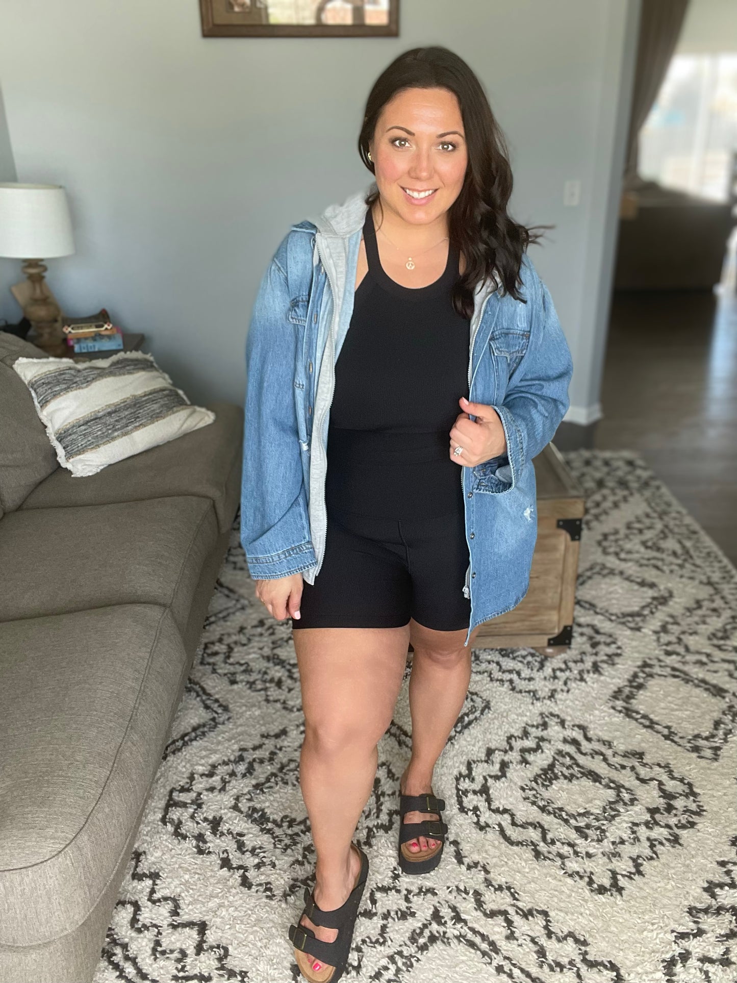 Hot Girl Walks Biker Shorts in Black