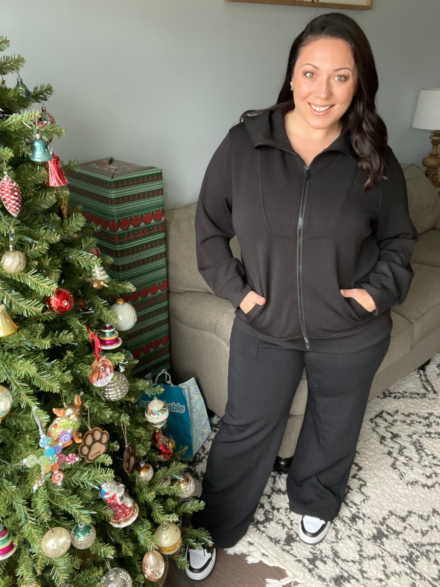 Handle That Straight Leg Pants in Black