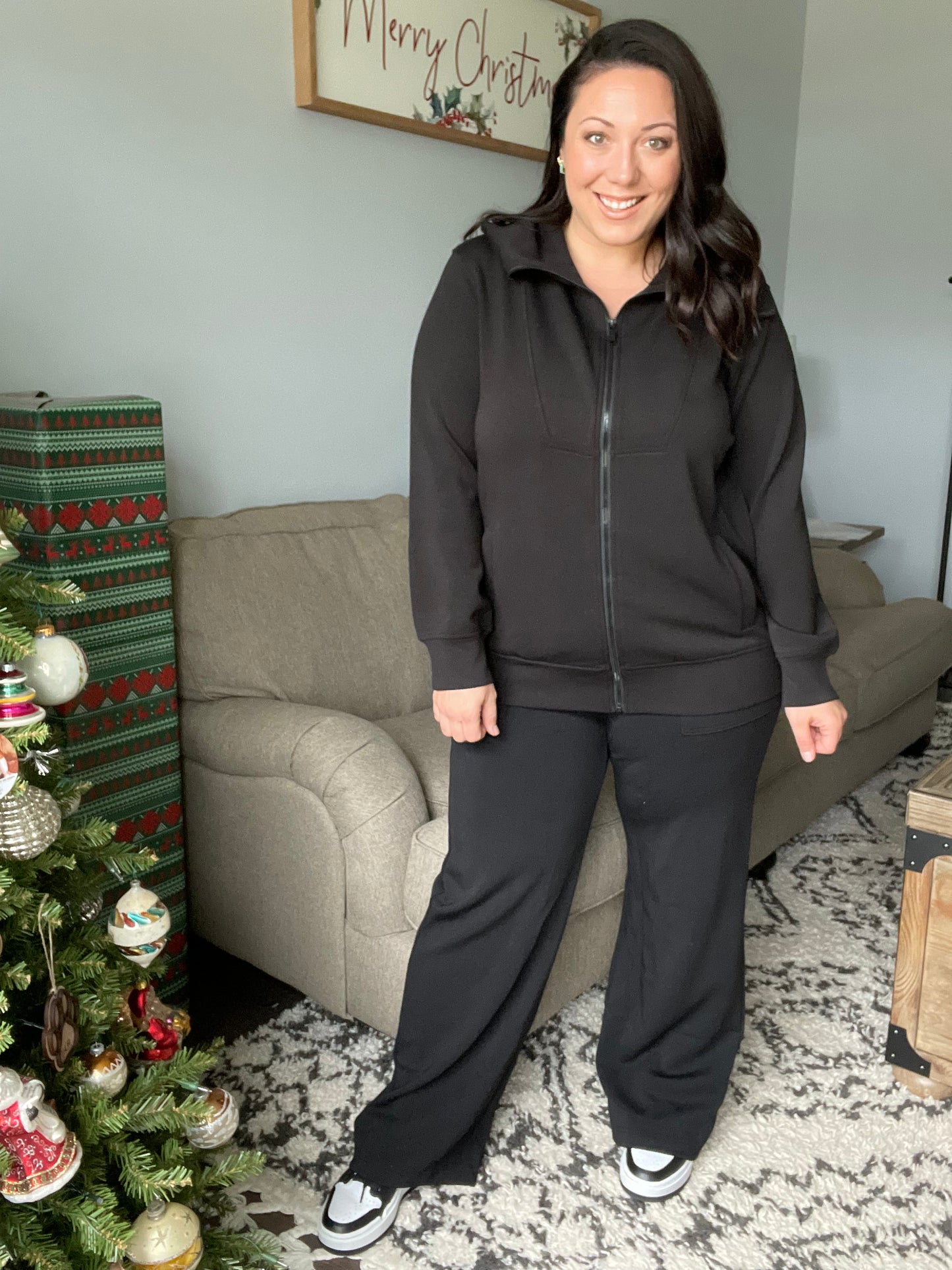 Handle That Straight Leg Pants in Black