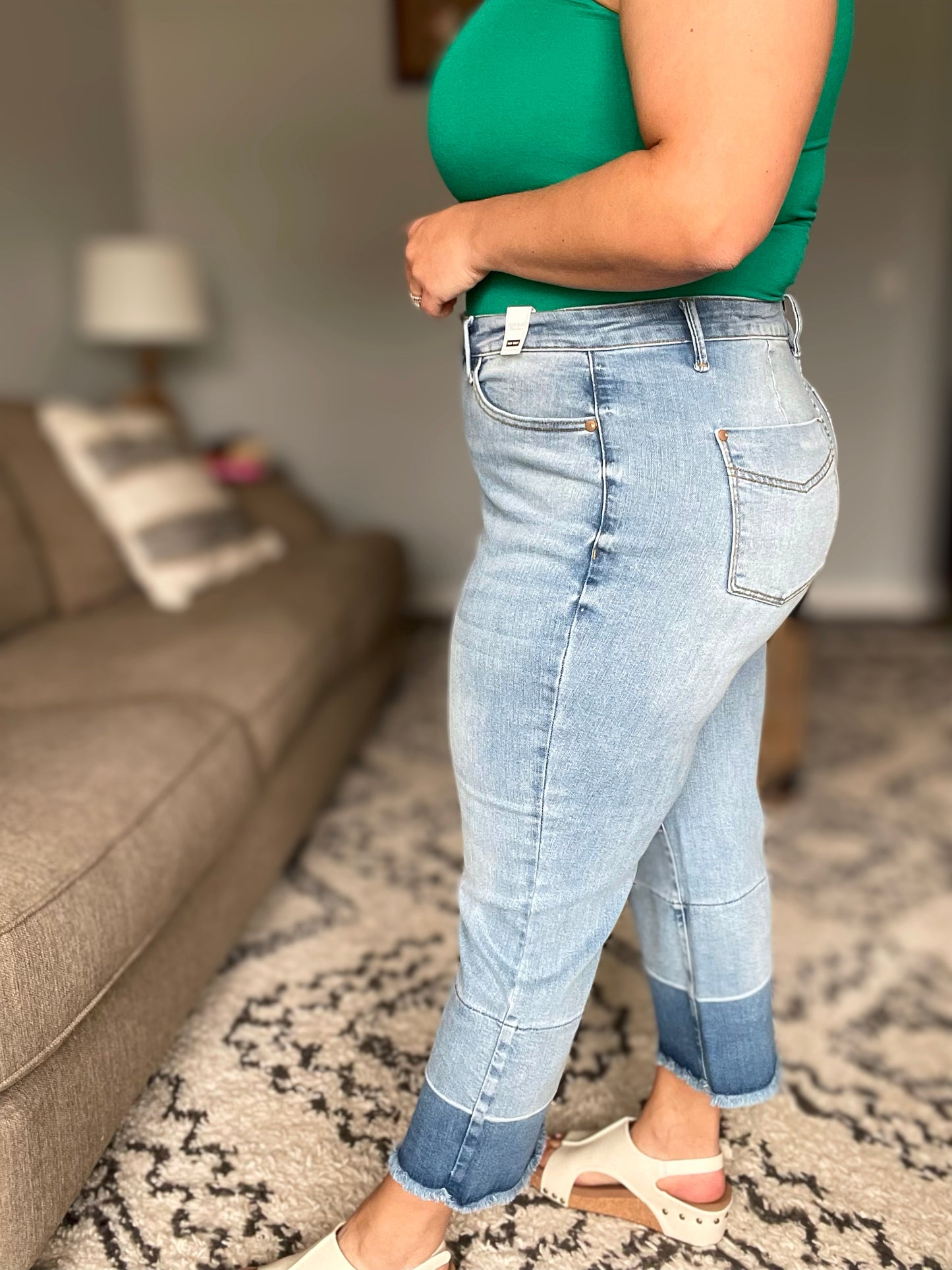 Olivia High Rise Wide Leg Crop Jeans in Medium Wash