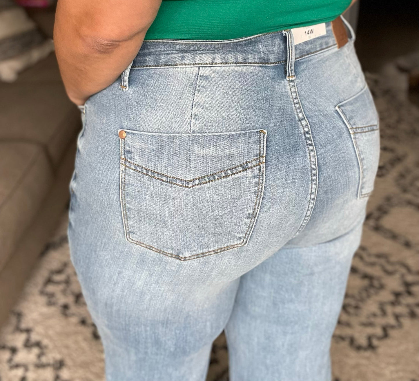 Olivia High Rise Wide Leg Crop Jeans in Medium Wash