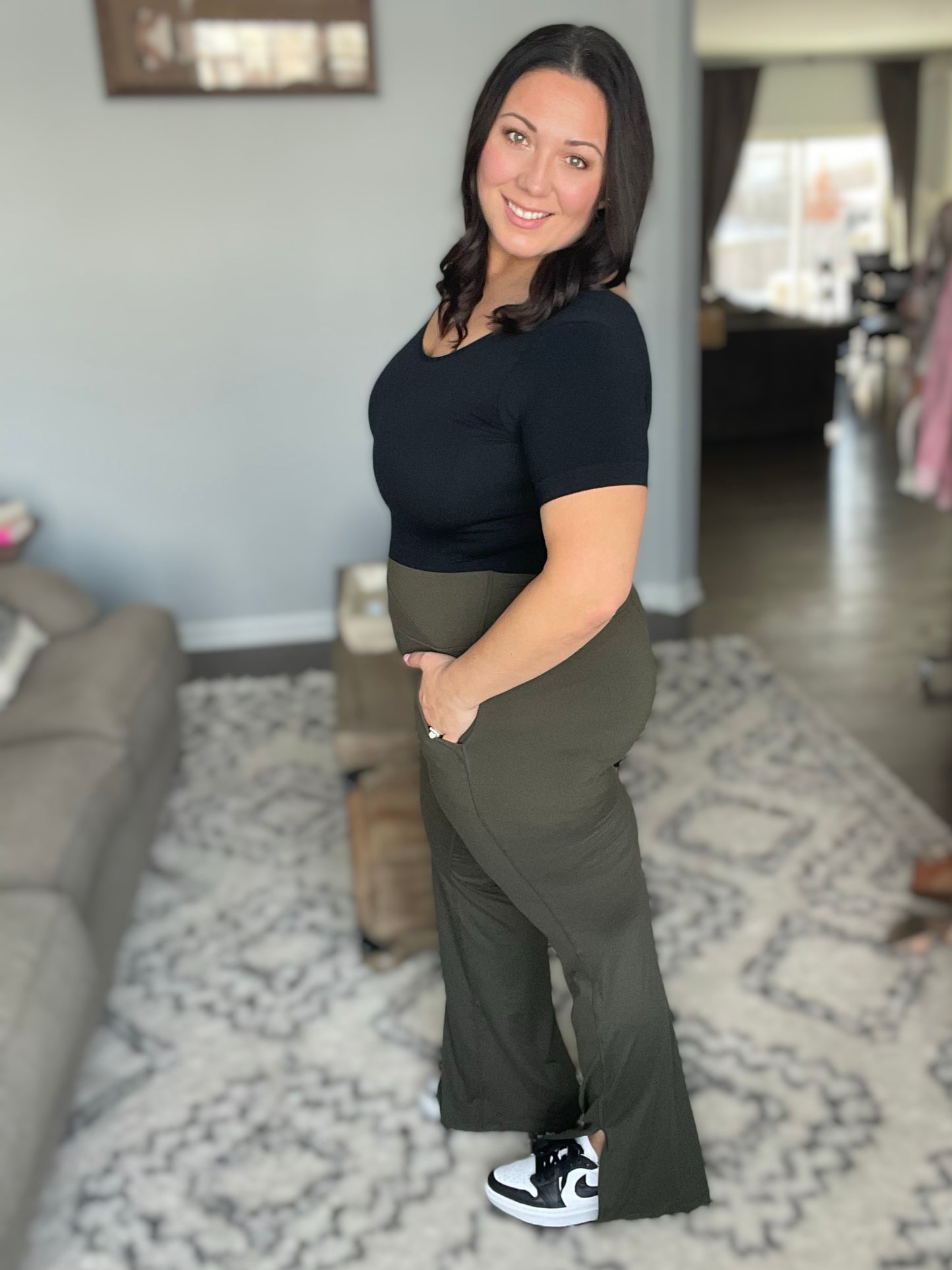 On the Move V Front Flare Leggings in Olive