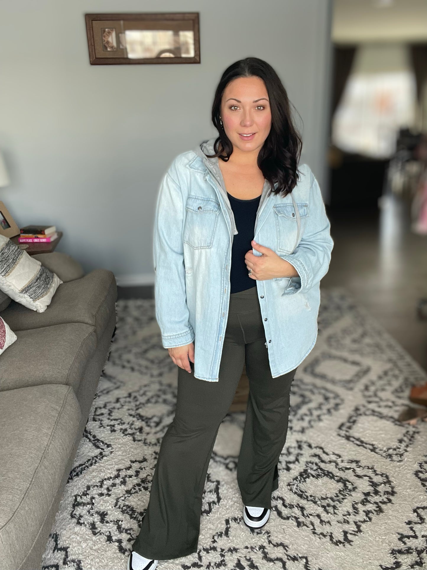 On the Move V Front Flare Leggings in Olive