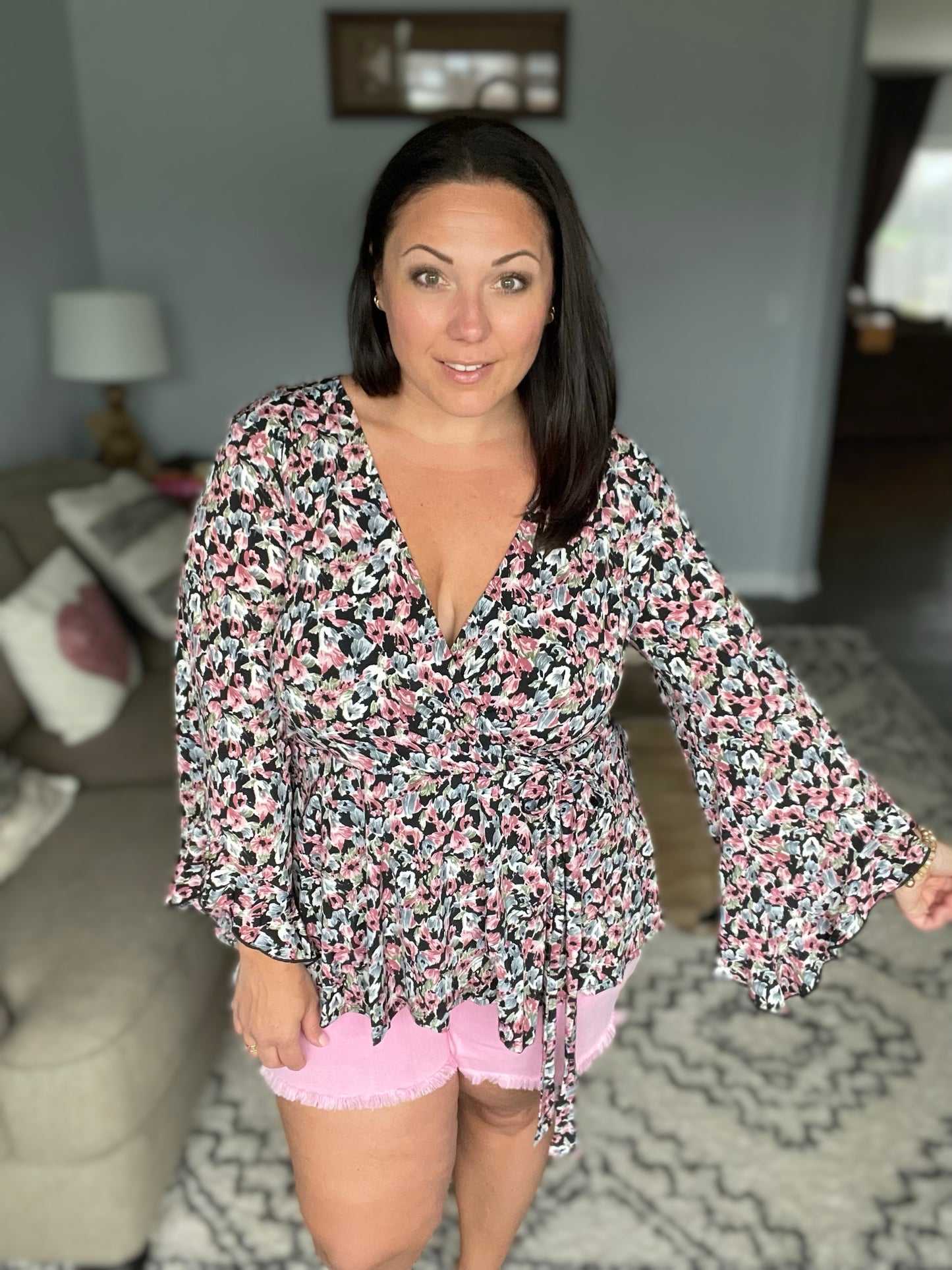 Have It All Angel Sleeve Top in Black Floral