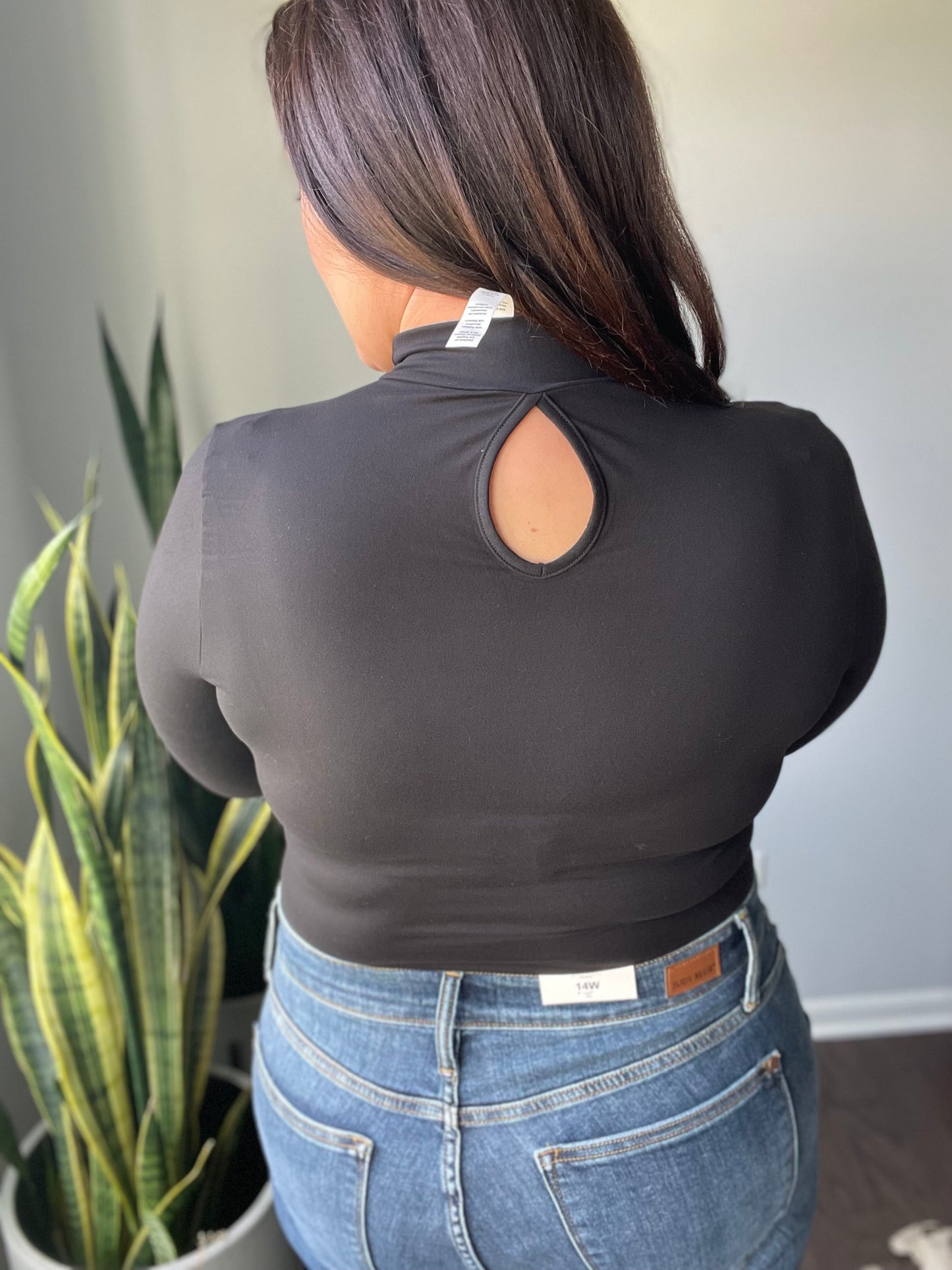 Easy Decision Mock Neck Bodysuit in Black