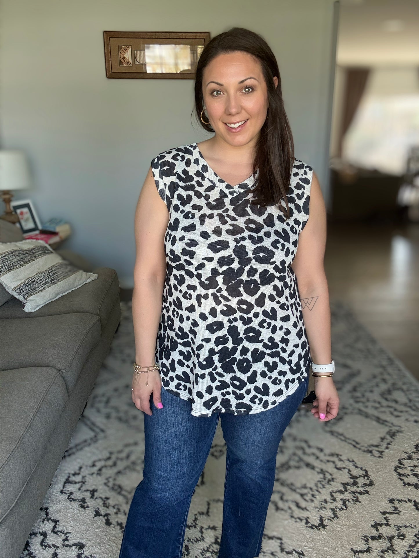 BOMBOM V-Neck Animal Print Tank Top