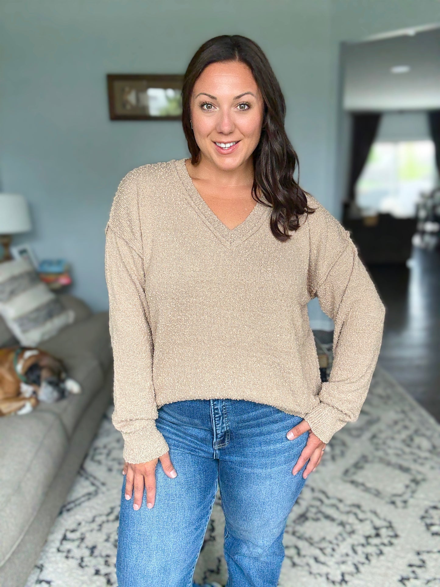 BiBi Popcorn V-neck Sweater in Latte