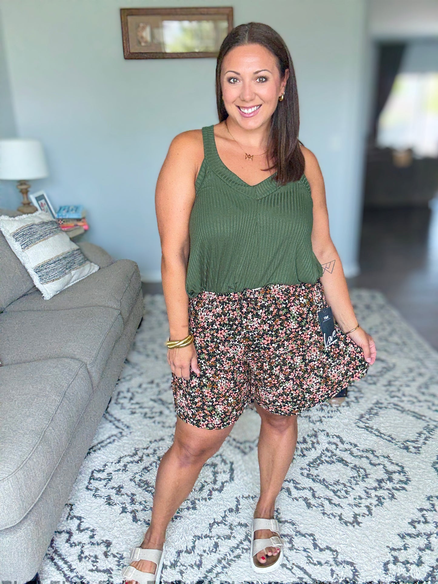 Short Notice Tiered Shorts in Tiny Flower Field