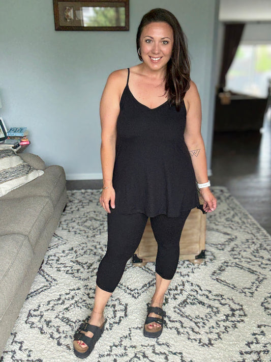 Lotus Butter Soft Capri Leggings in Black and Navy