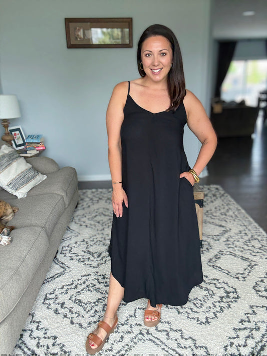 Zenana Woven Arc Hem Cami Dress With Flowy Pockets in Black