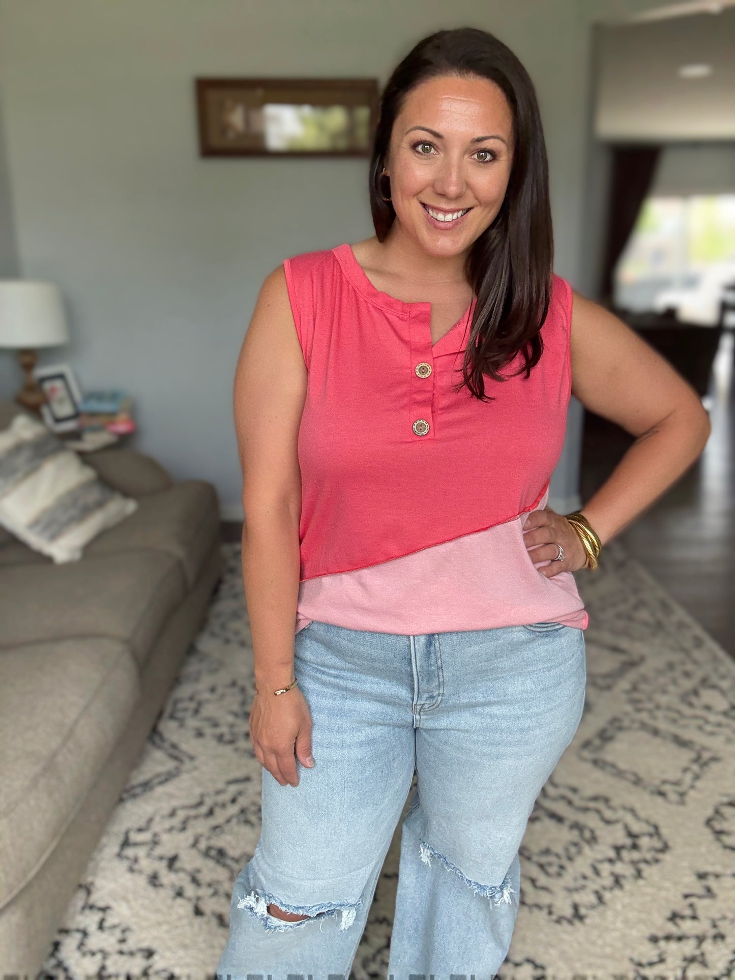 BiBi Color Block Contrast Stitching Buttoned Henley Top in Coral/Blush