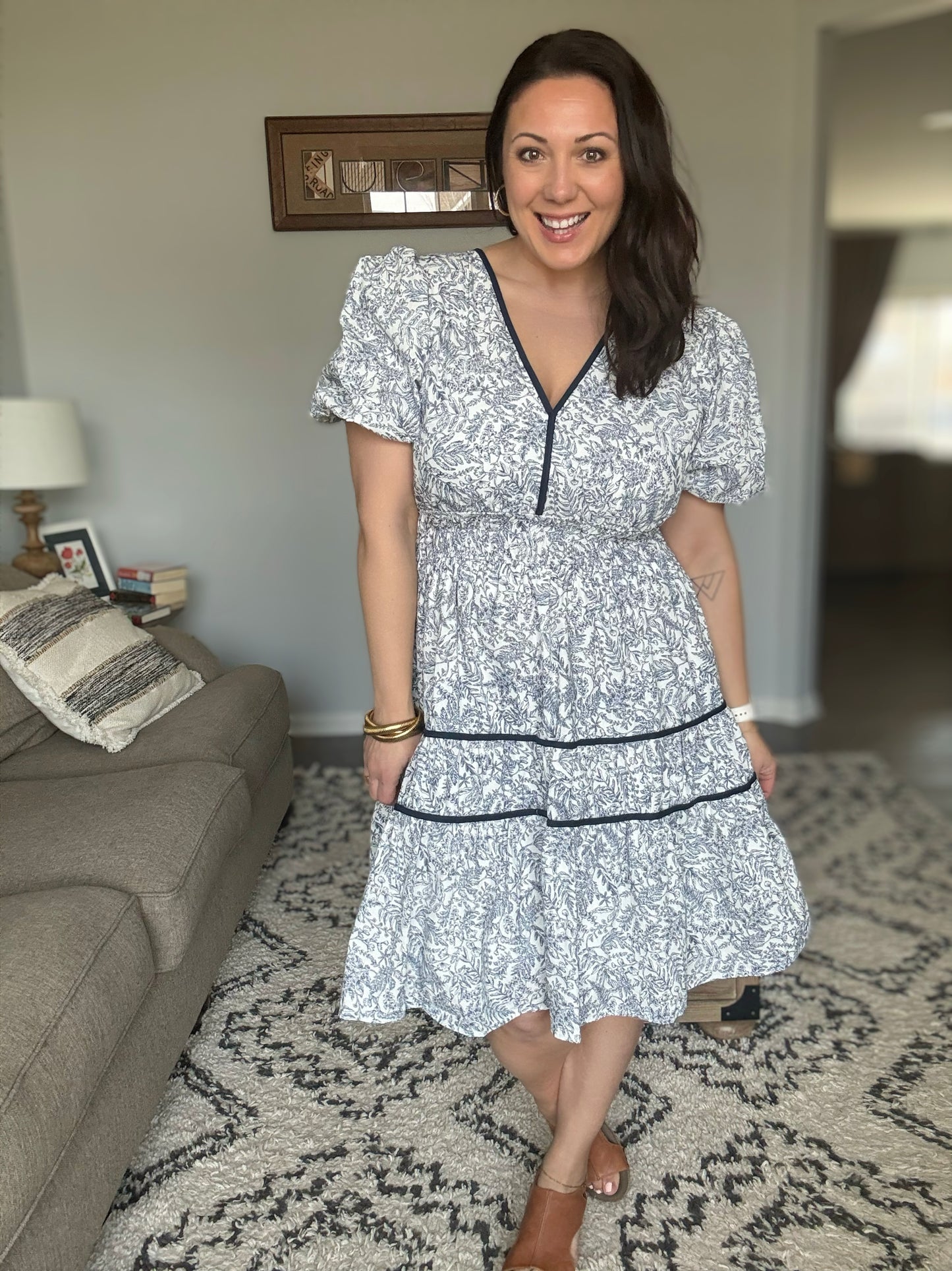 She + Sky V-Neck Puff Sleeve Tiered Floral Dress in Navy