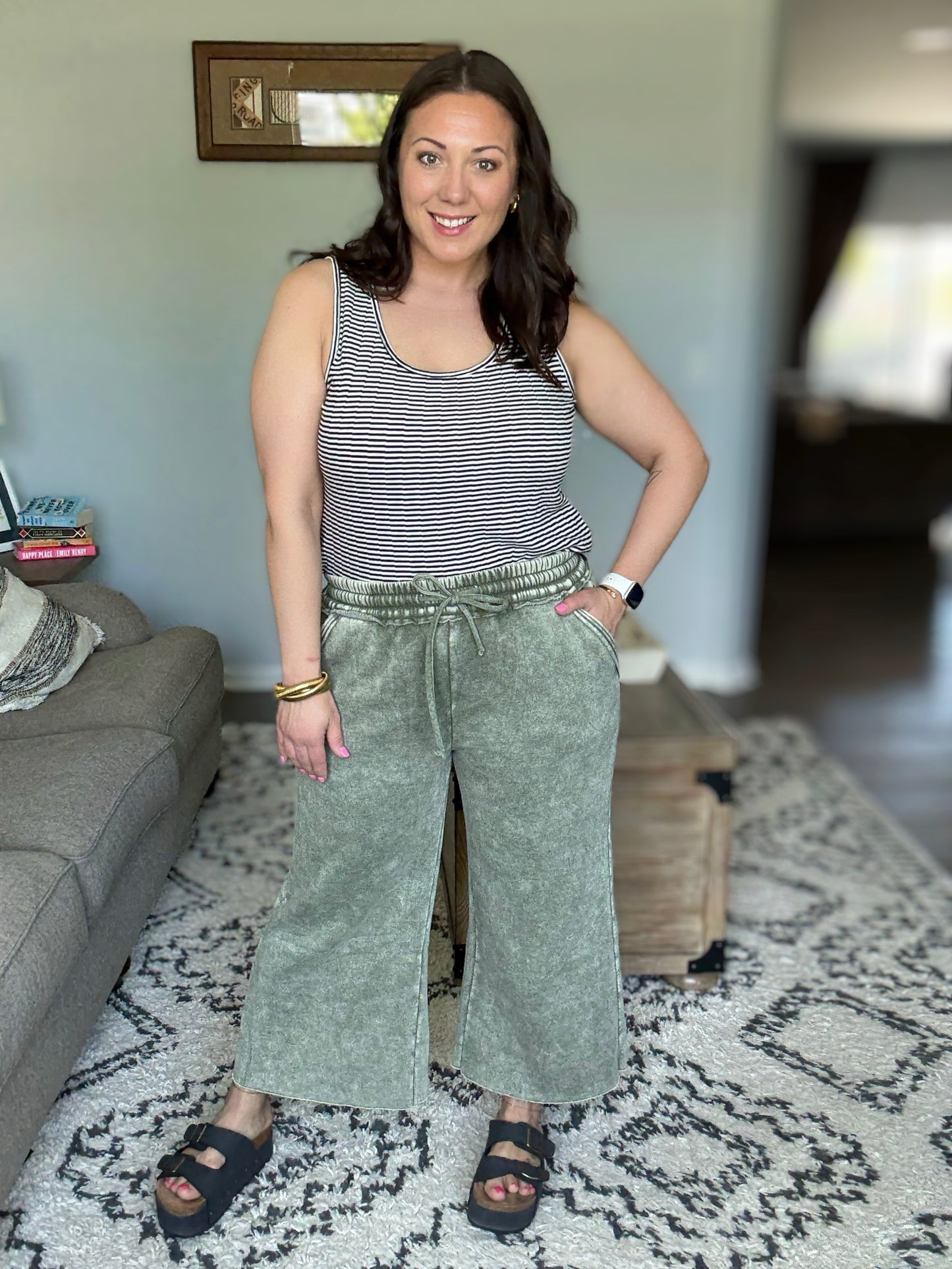 In or Out Wide Leg Cropped Pants Lt Olive