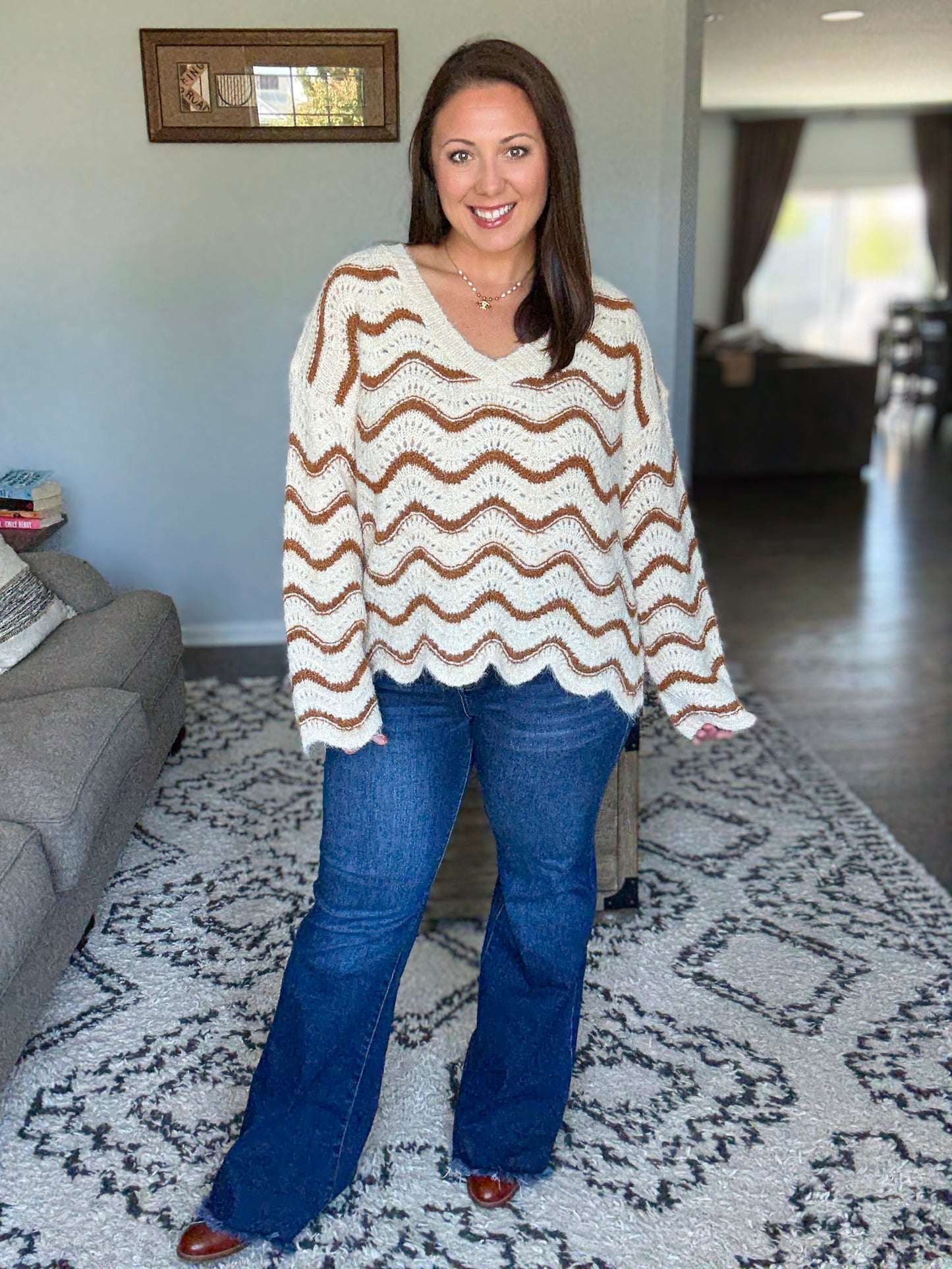 BiBi Wavy Stripe V-Neck Sweater in Oatmeal/Cinnamon