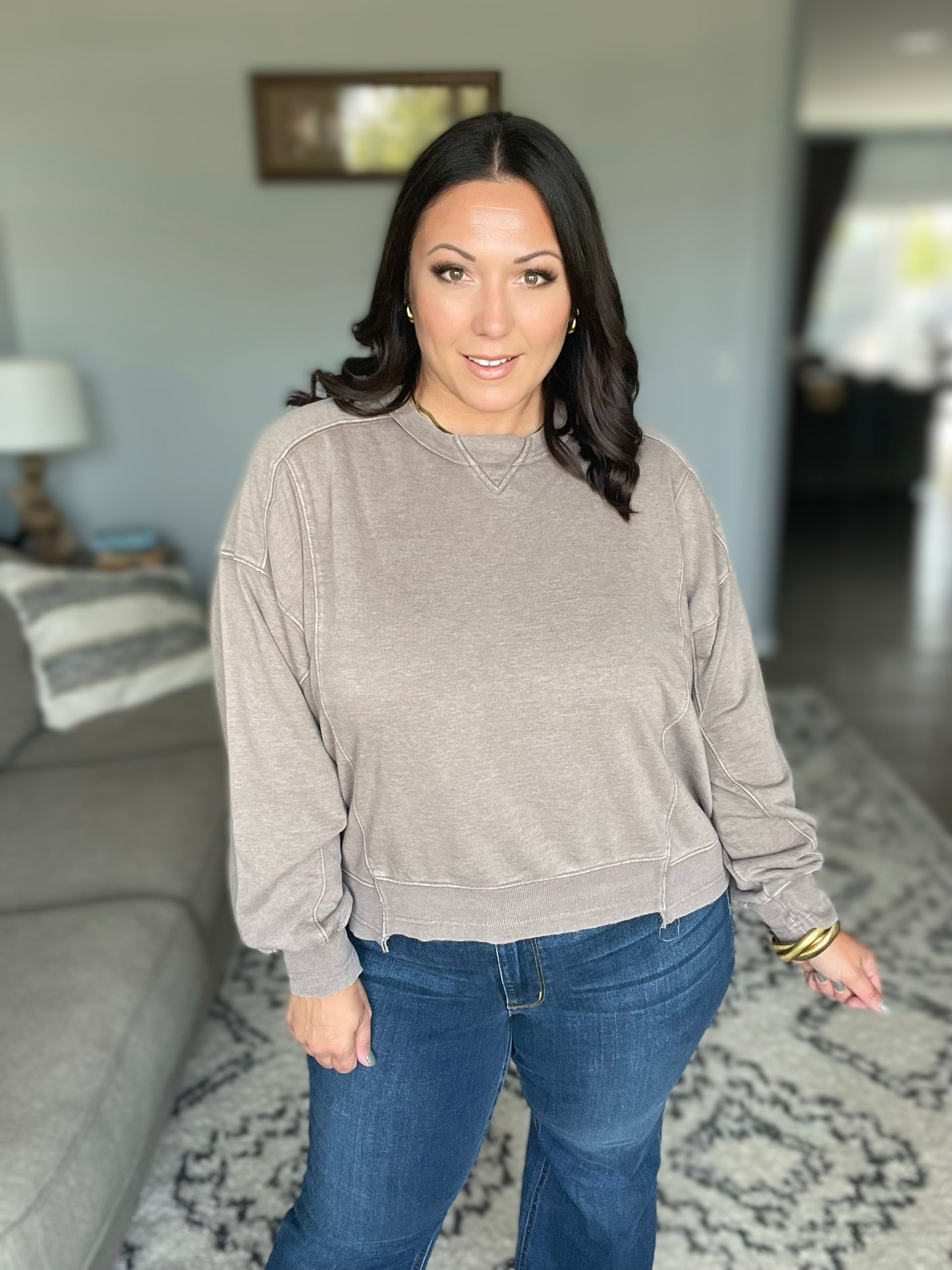 Quick Fix Mineral Wash Crew Neck Pullover in Mocha