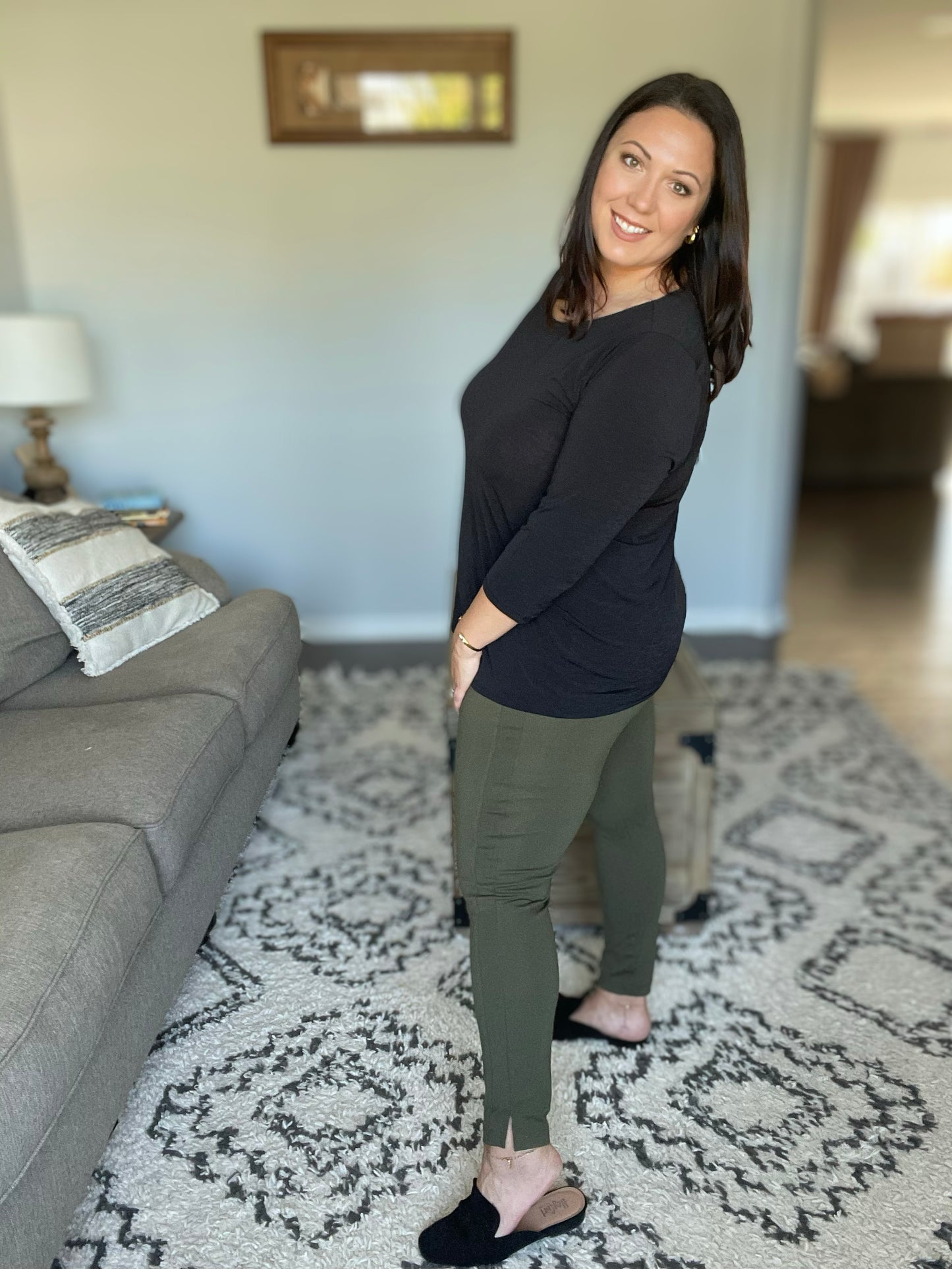 Magic Ankle Crop Skinny Pants in Olive