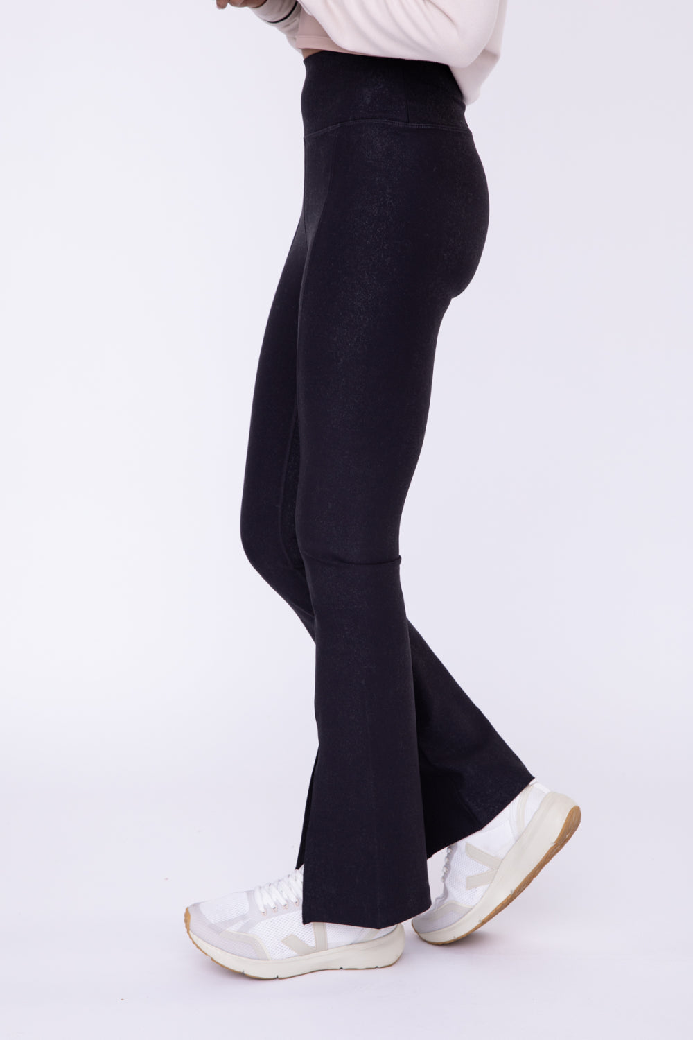 Steal The Show Pebble Front Slit Leggings