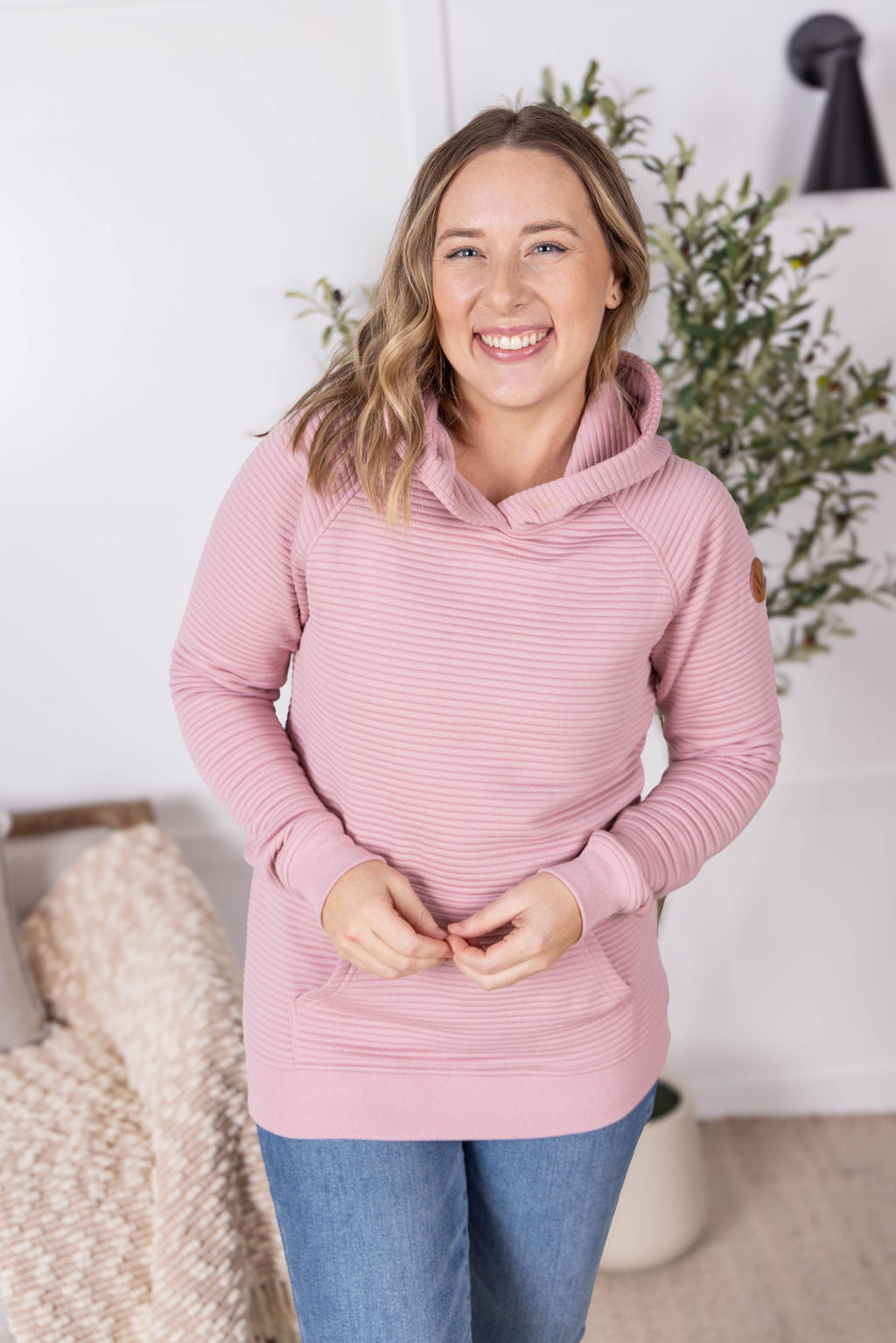 IN STOCK Tatum Textured Pullover Hoodie - Rose