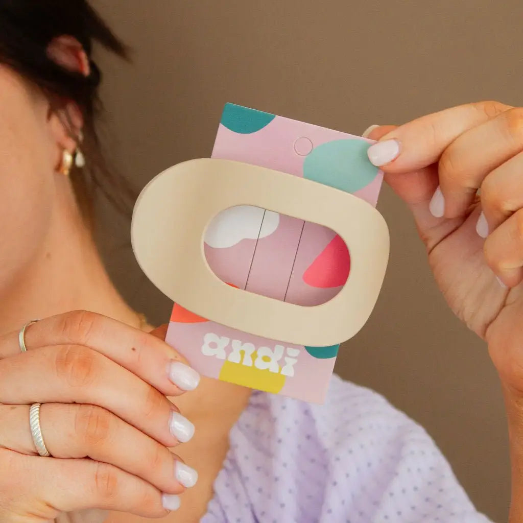 Circle Cutout Flat Claw Clip - 4 options