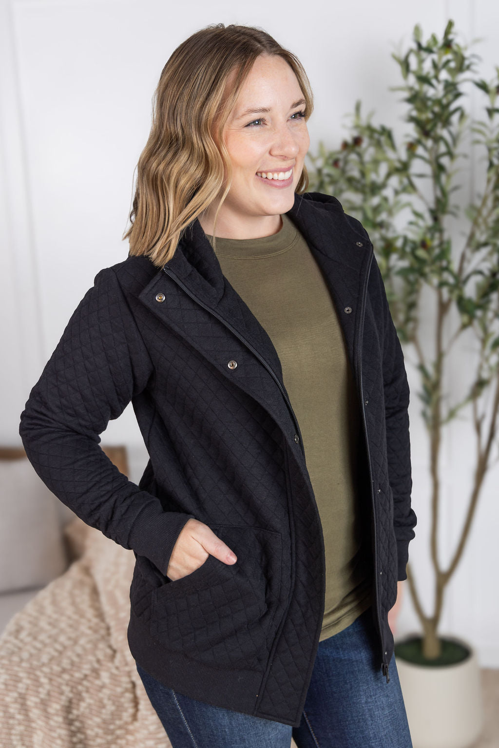 Michelle Mae Kyla Zipper Snap Jacket - Black