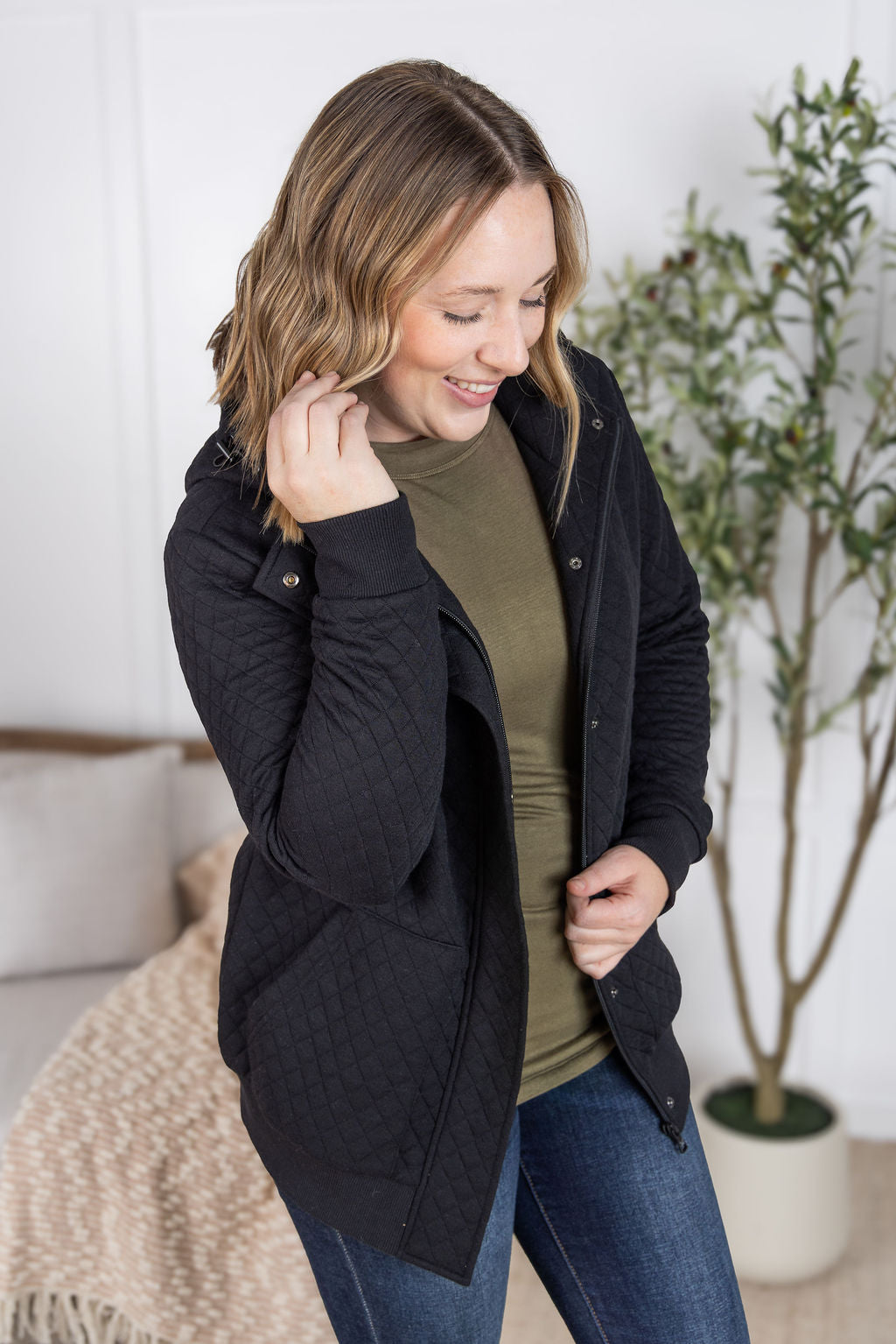 Michelle Mae Kyla Zipper Snap Jacket - Black