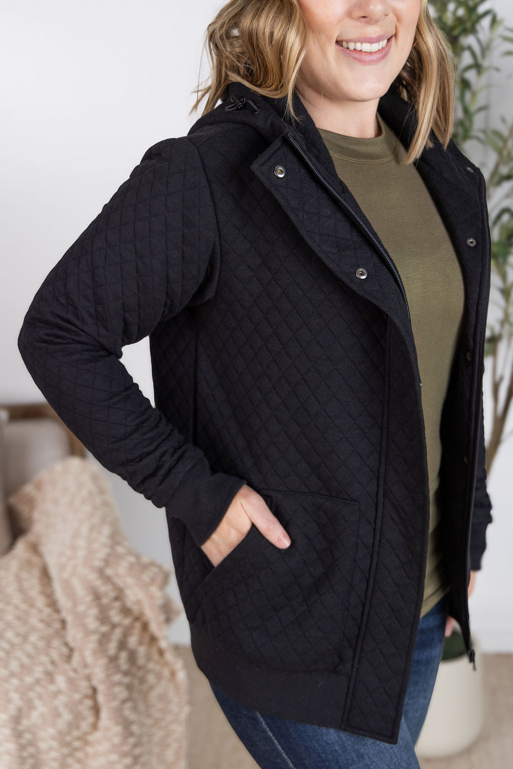 Michelle Mae Kyla Zipper Snap Jacket - Black