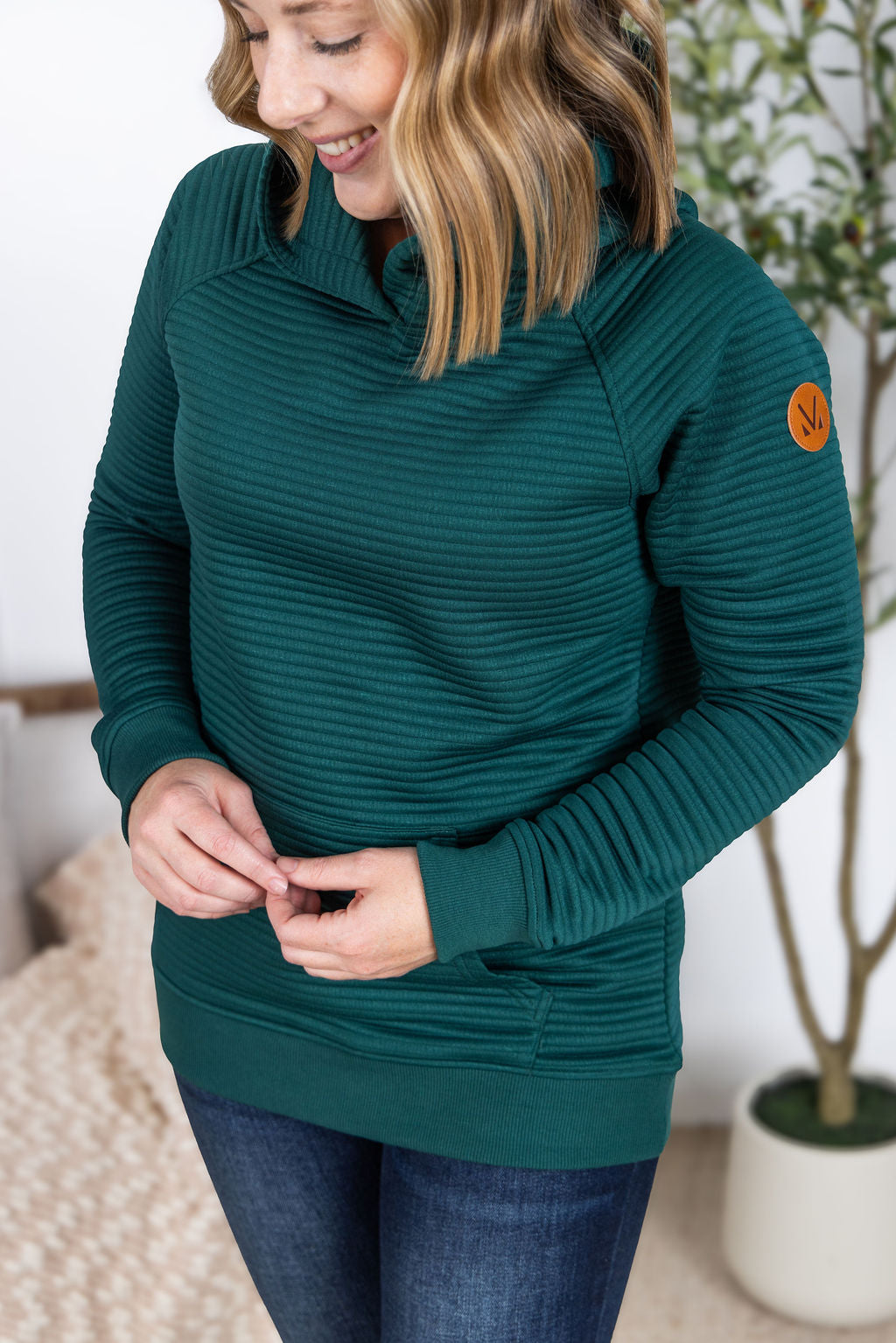 Michelle Mae Tatum Textured Pullover Hoodie - Hunter Green