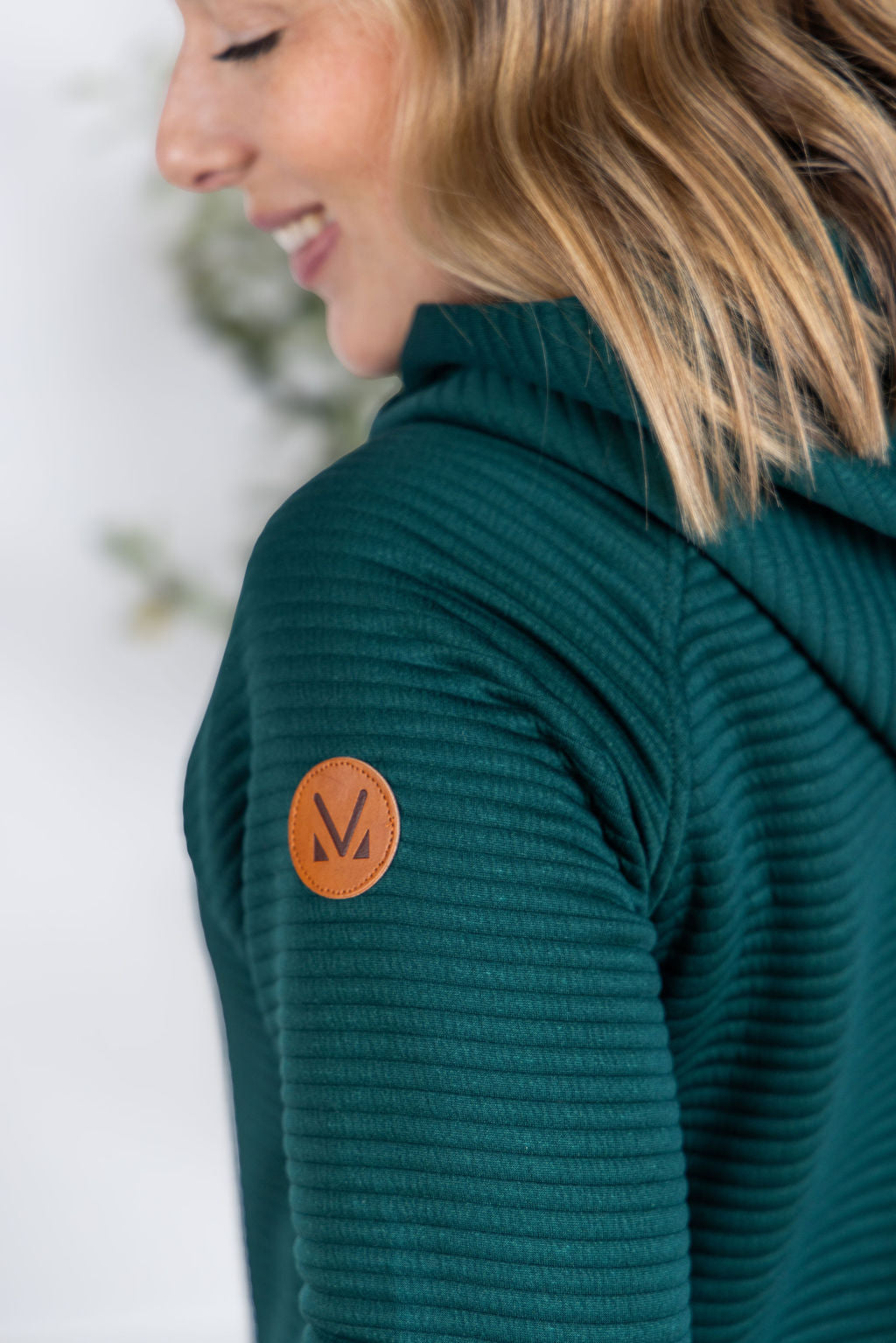 Michelle Mae Tatum Textured Pullover Hoodie - Hunter Green
