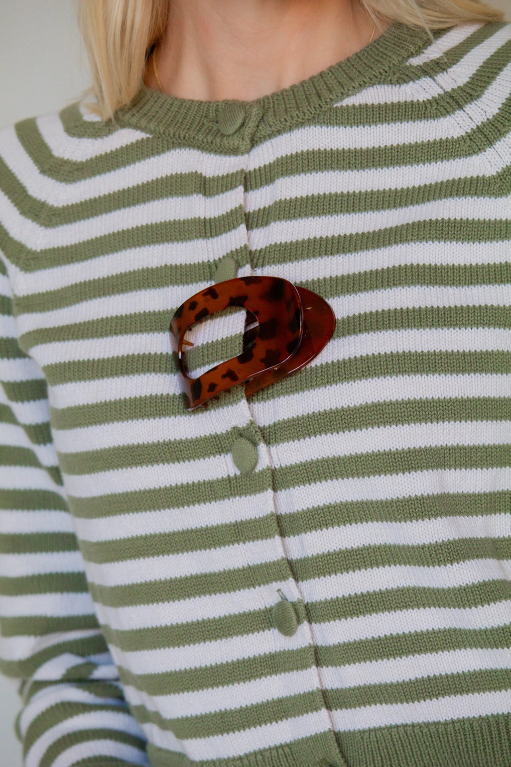 Circle Cutout Flat Claw Clip - 4 options