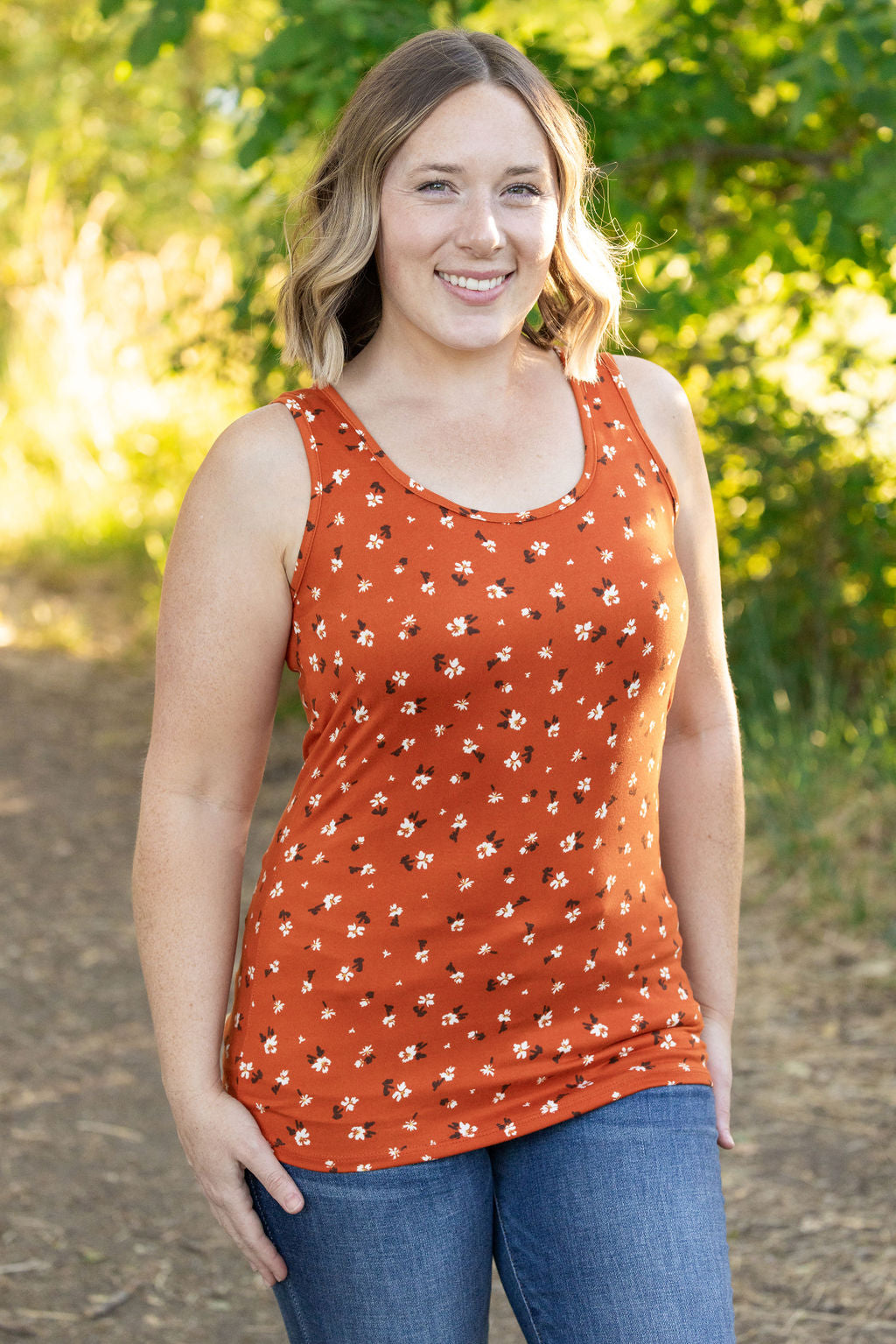 IN STOCK Luxe Crew Tank - Micro Rust Floral