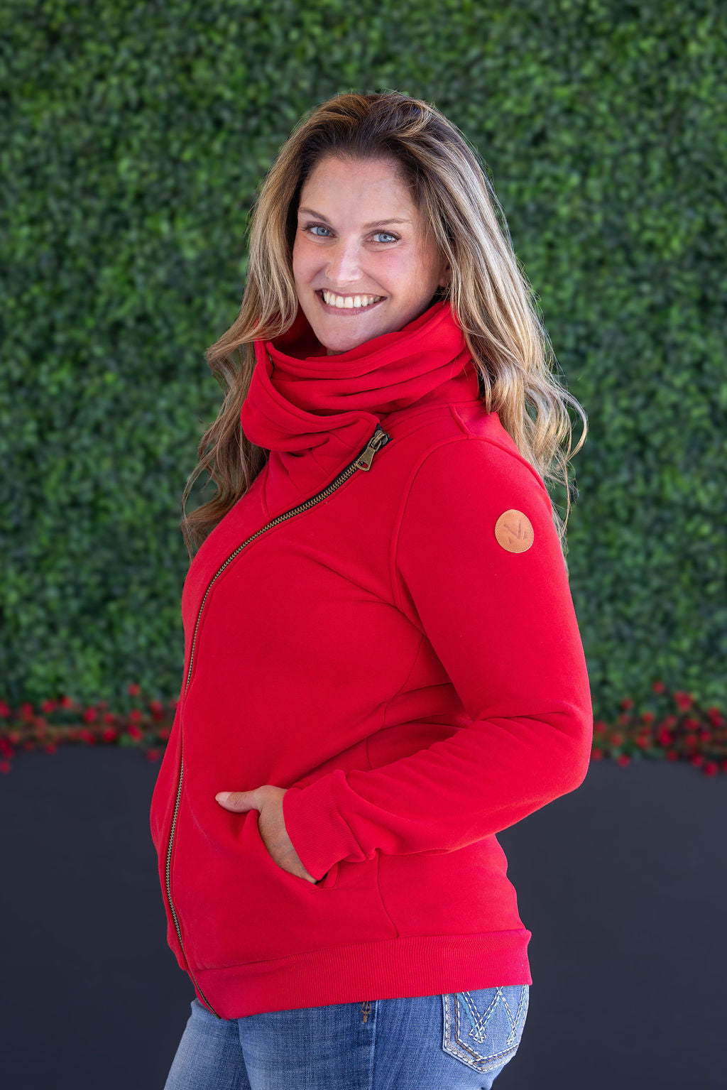 Michelle Mae Quinn ZipUp Cowl - Red