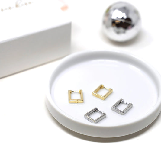 PREORDER Sis Kiss Square Huggies