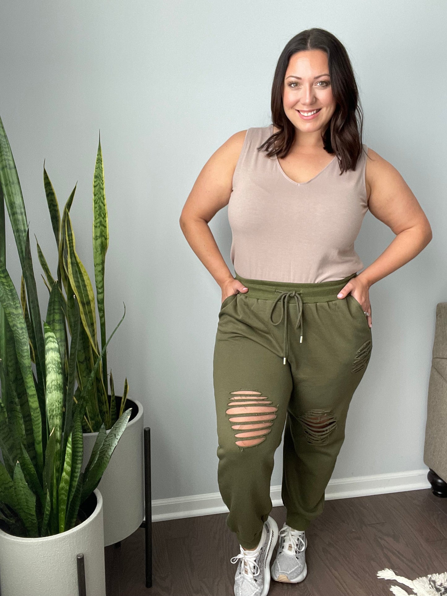 Kick Back Distressed Joggers in Olive