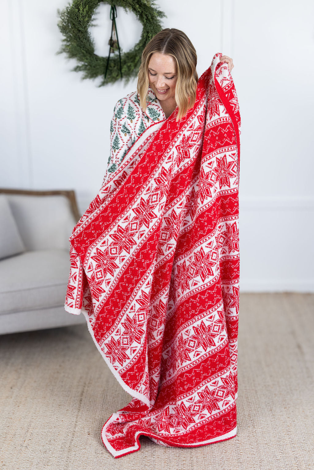 Michelle Mae Plush and Fuzzy Blanket - Red Holiday