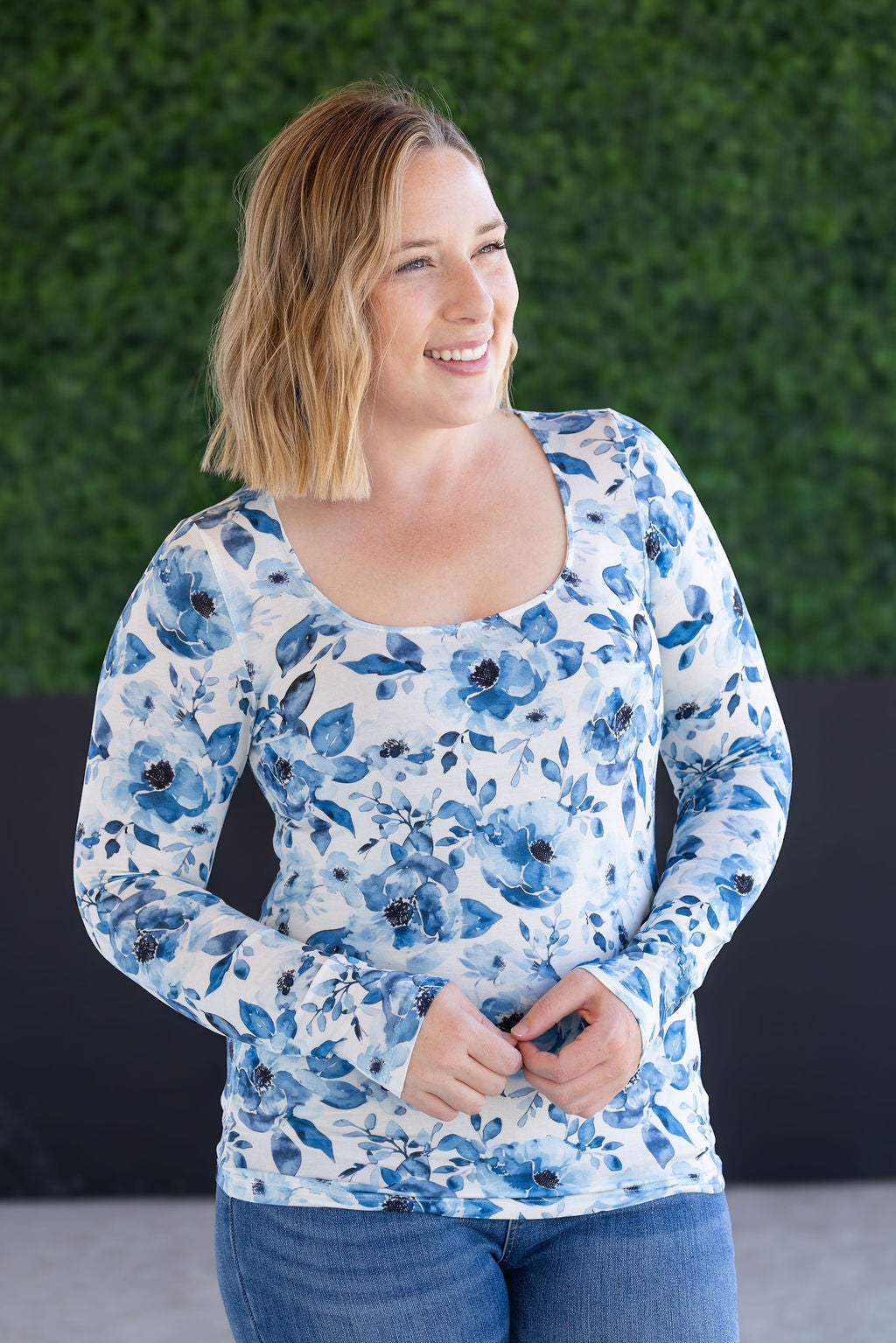 Michelle Mae Alyssa Long Sleeve Top - Sapphire Floral