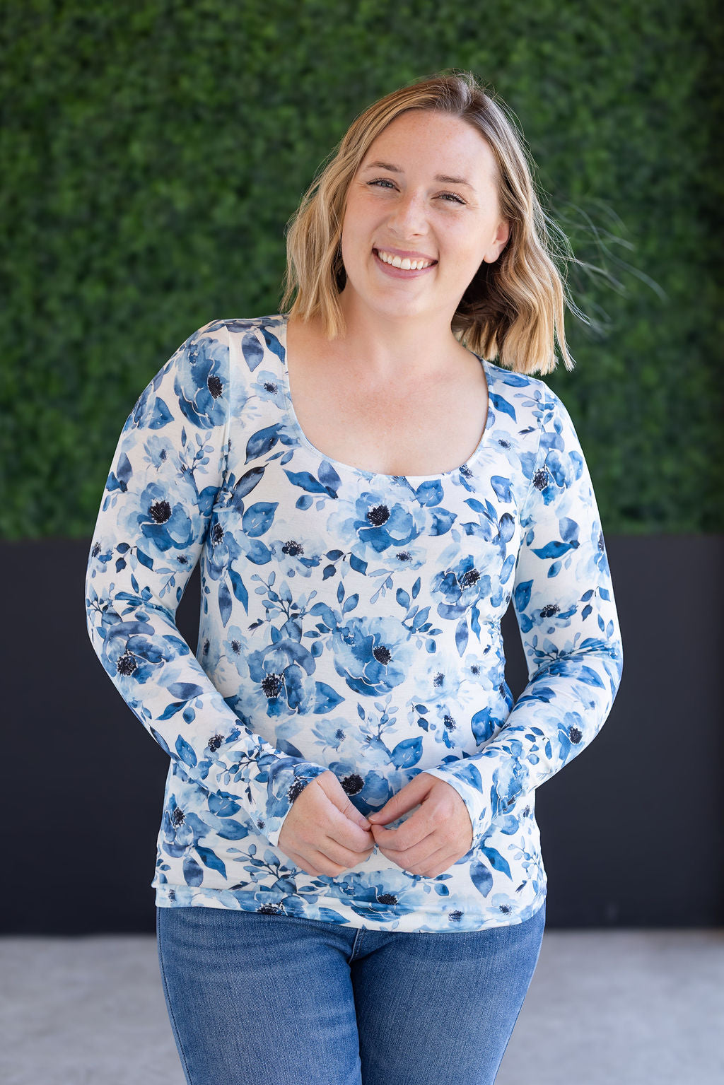 Michelle Mae Alyssa Long Sleeve Top - Sapphire Floral