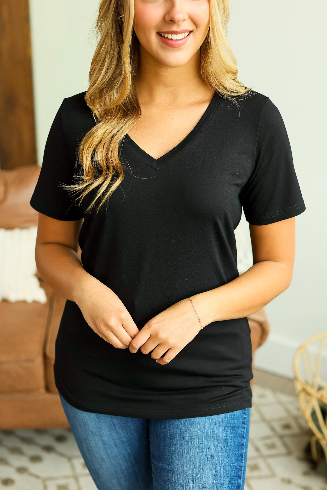 IN STOCK Olivia Tee - Black