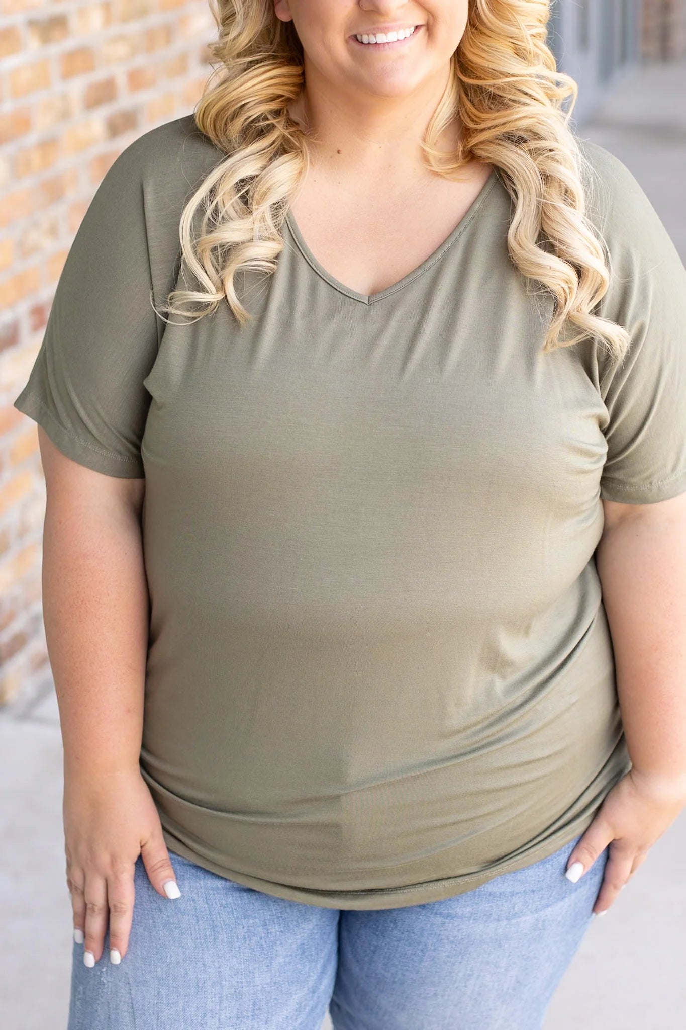 IN STOCK Chloe Cozy Tee - Olive